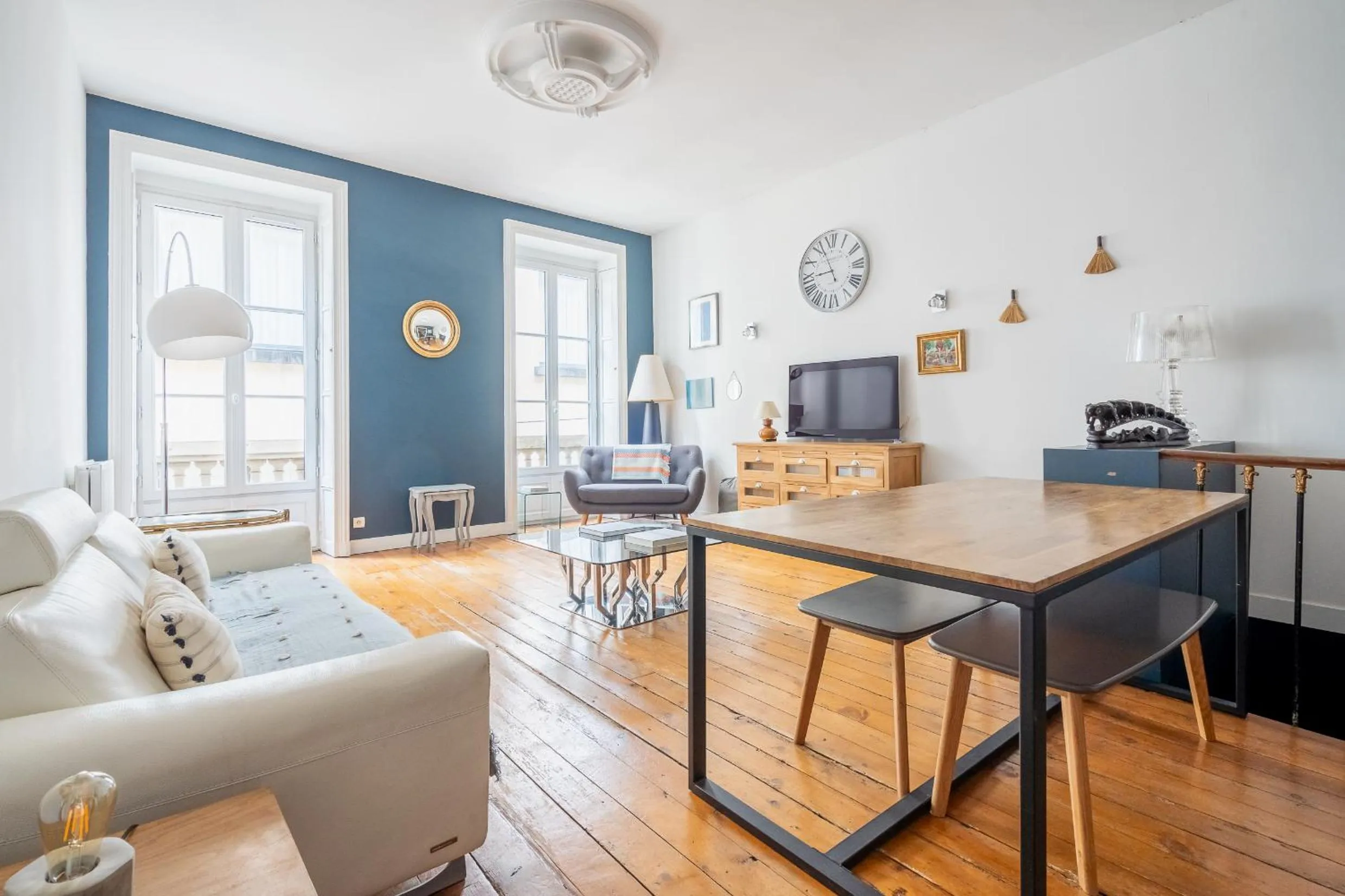 Living room in B&B L'Escapade Bordelaise
