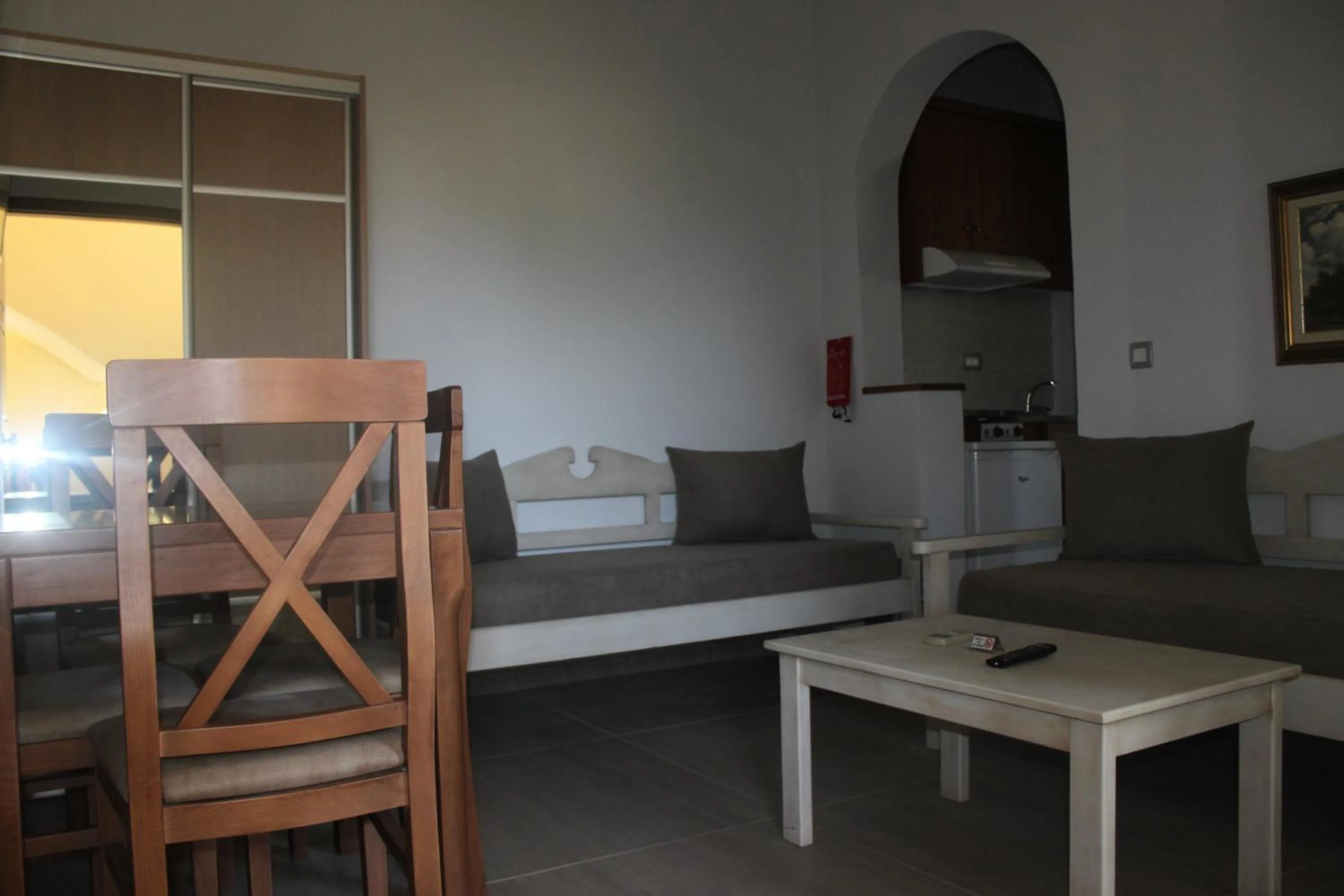 Kitchen or kitchenette in Sunny Suites