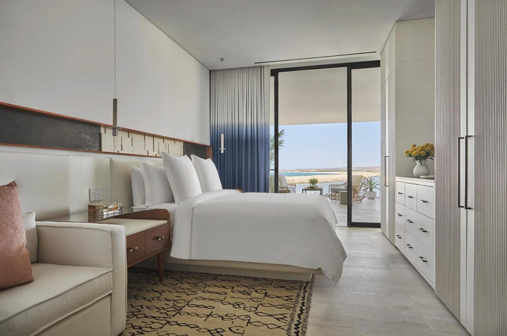 Bed in Four Seasons Resort Los Cabos