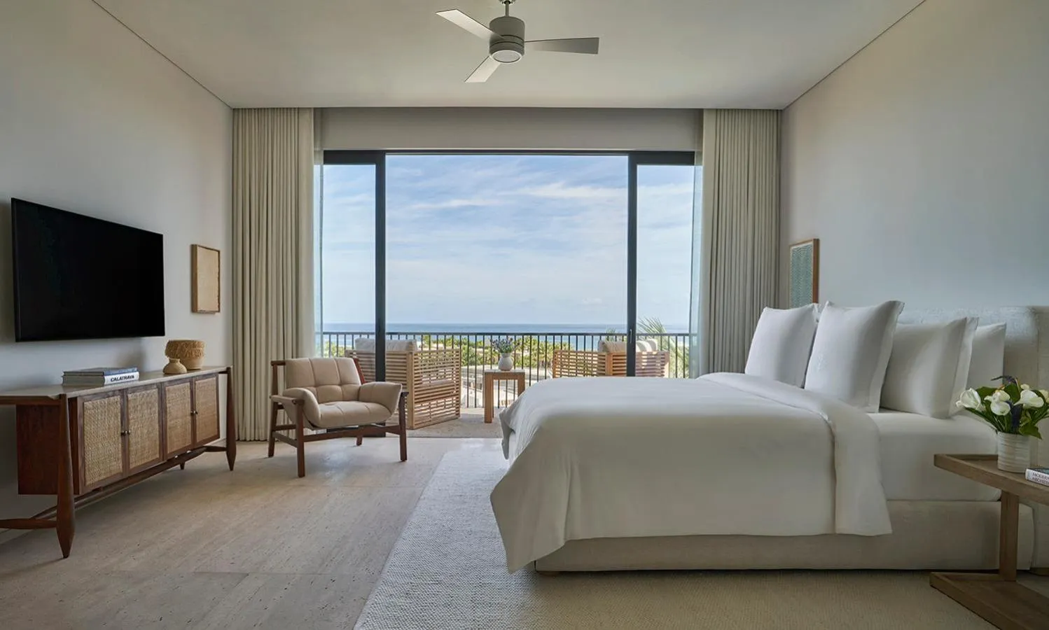 Bedroom, Bed in Four Seasons Resort Los Cabos