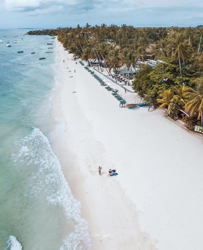 Beach in Gon Tourist Inn