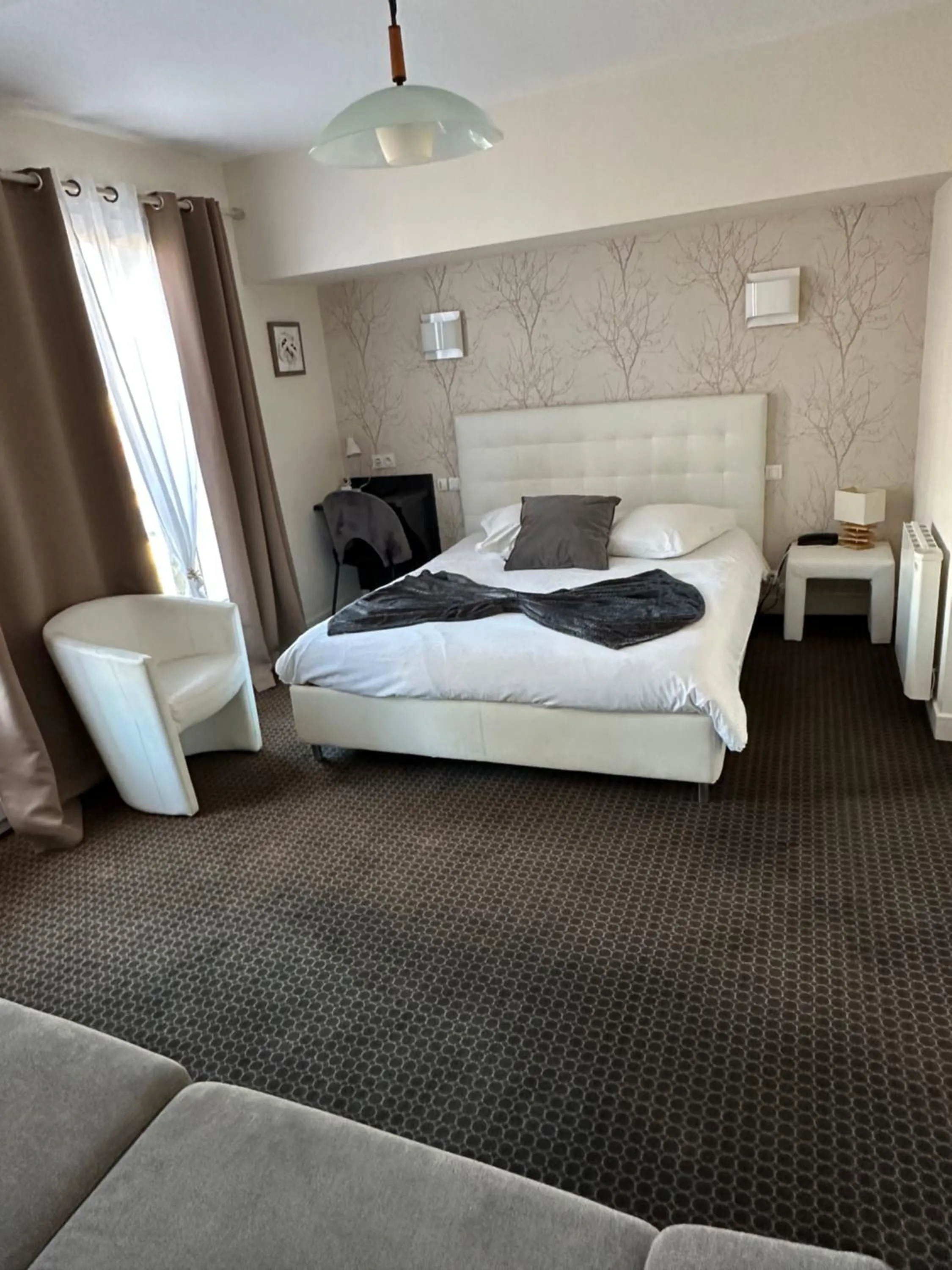 Bed in Square Hôtel