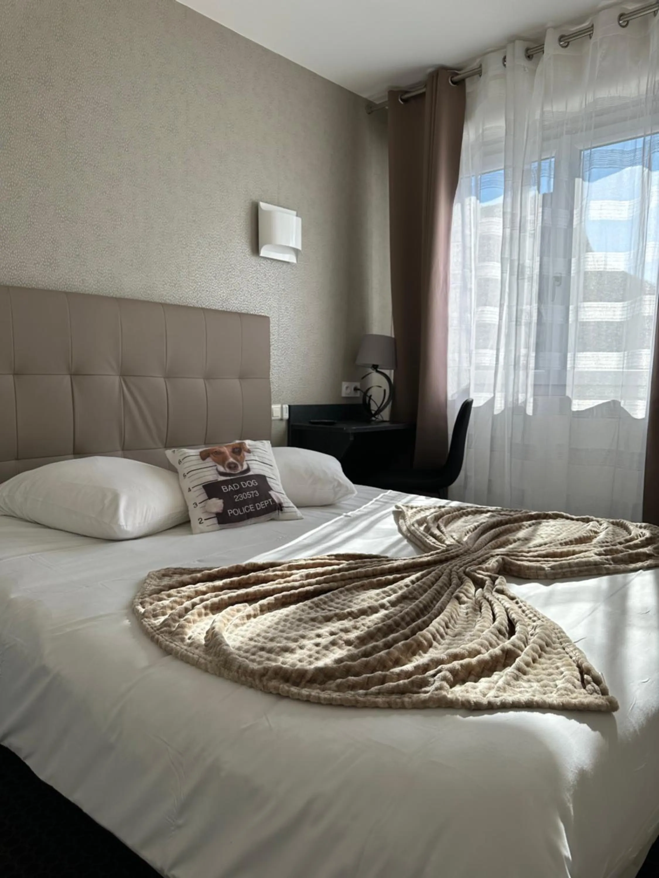 Bed in Square Hôtel