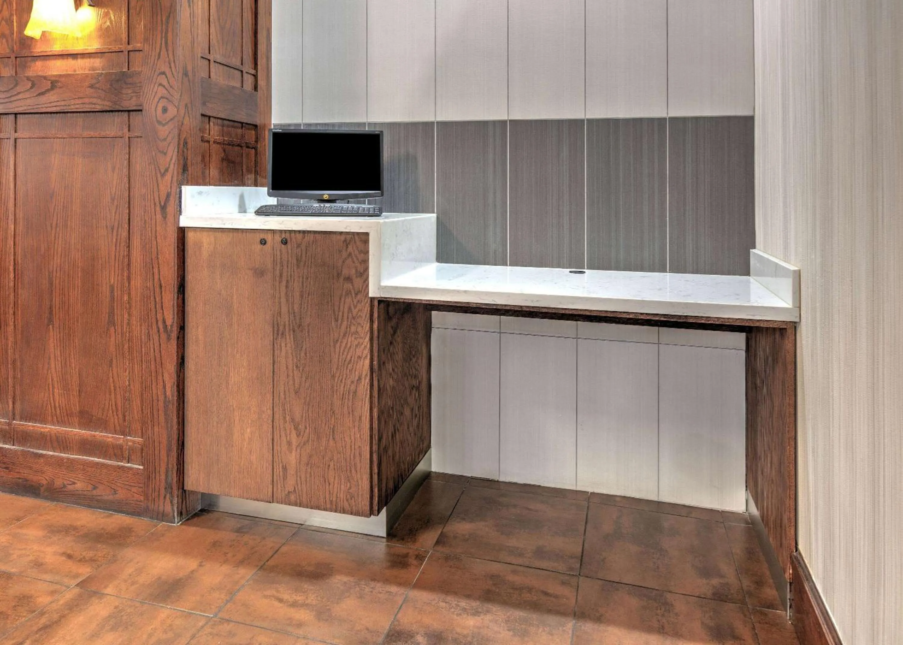 Business facilities in La Quinta by Wyndham Fort Worth NE Mall