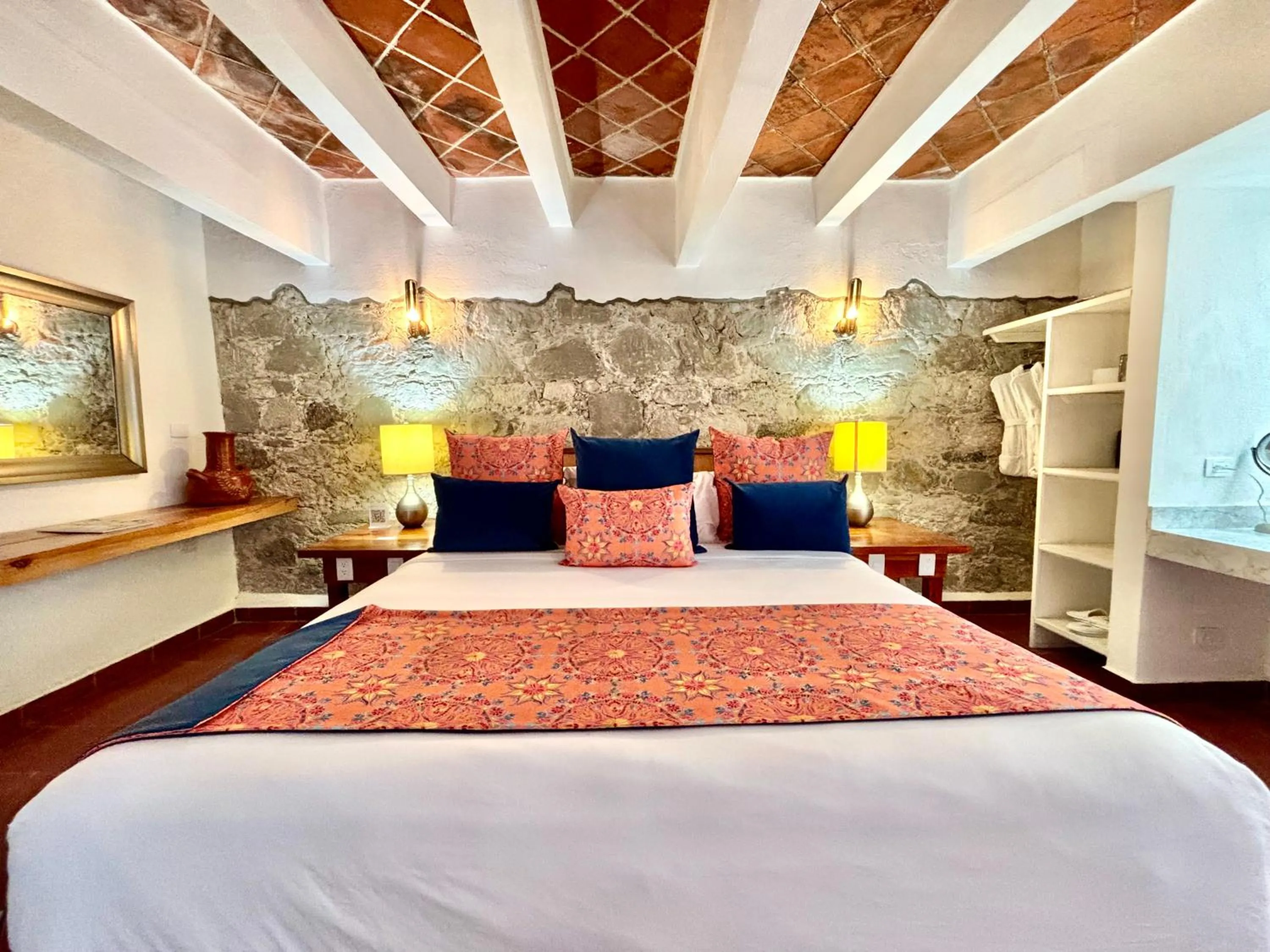 Bed in Molino de los Reyes