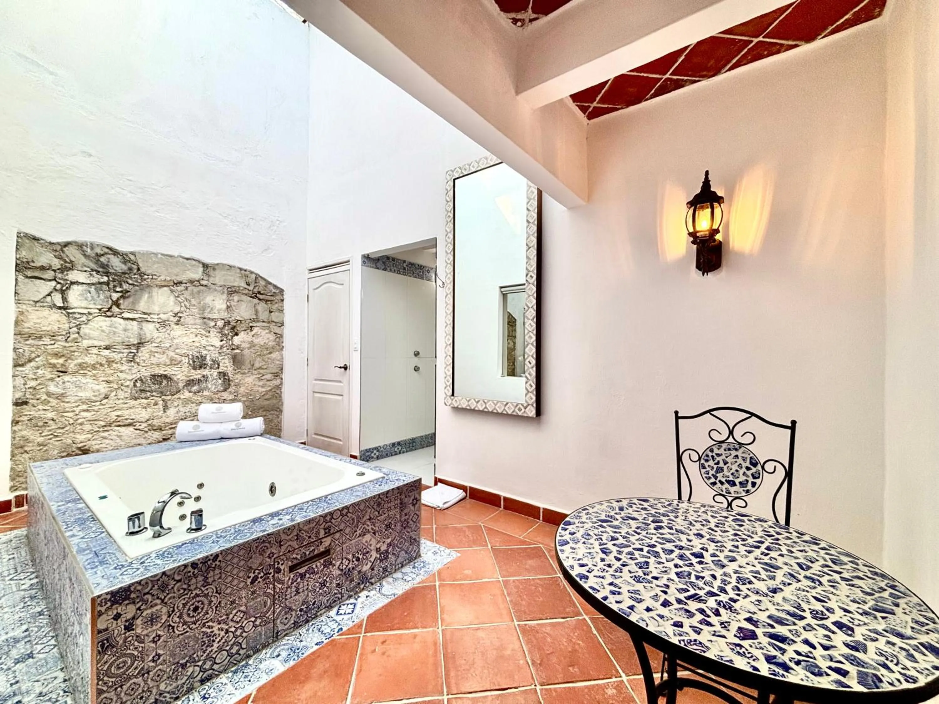 Hot Tub in Molino de los Reyes