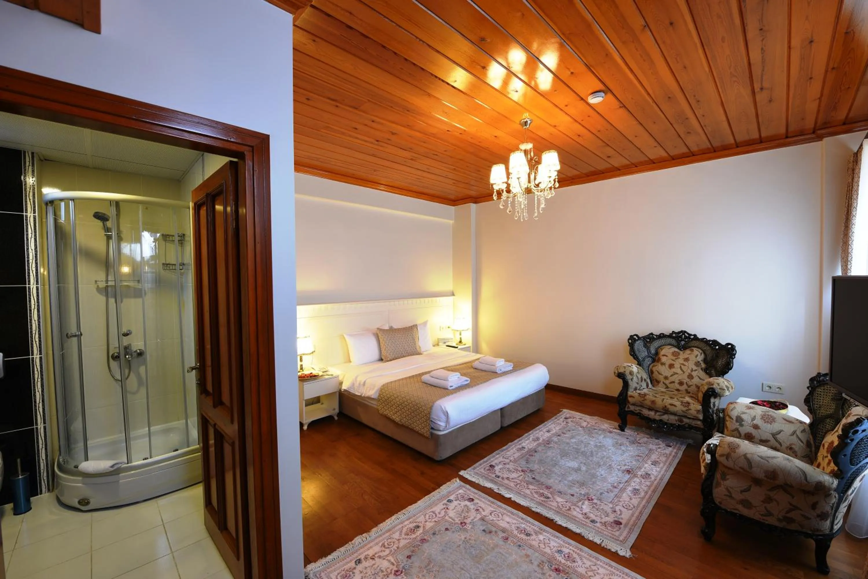 Bedroom, Bed in Elyka Hotel