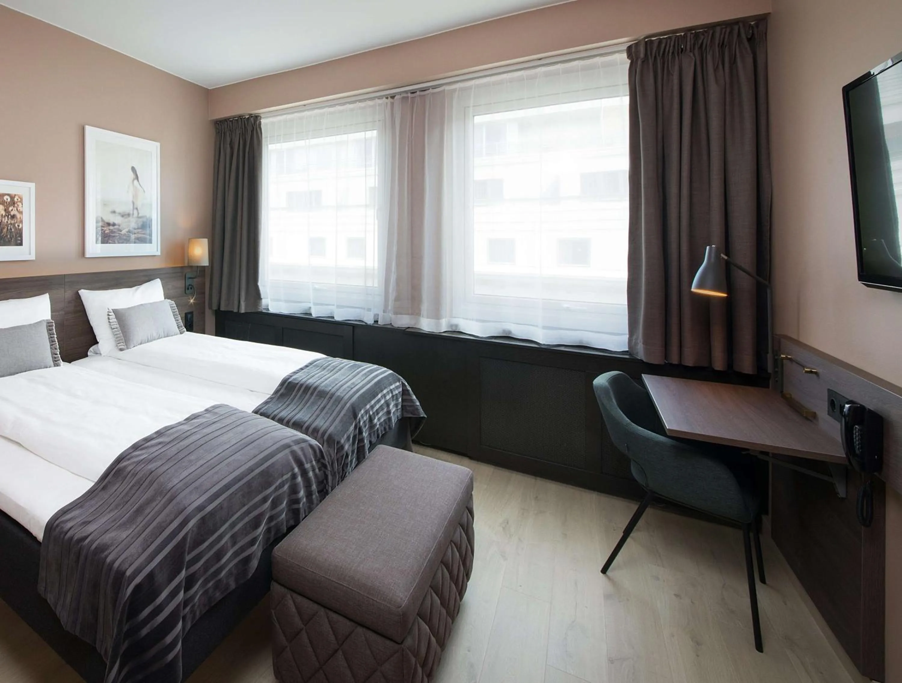 Photo of the whole room, Bed in Scandic Bergen City