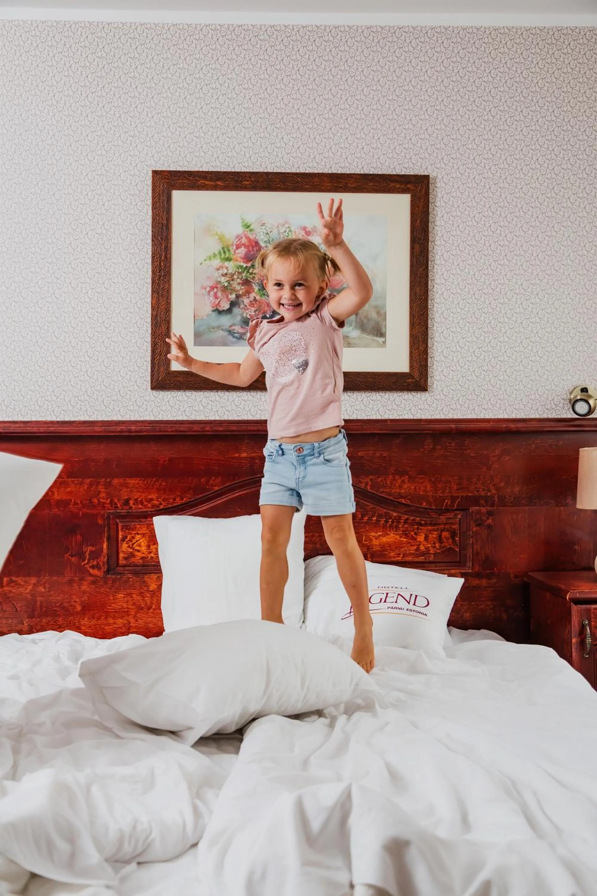 People, Bed in Hotel Legend