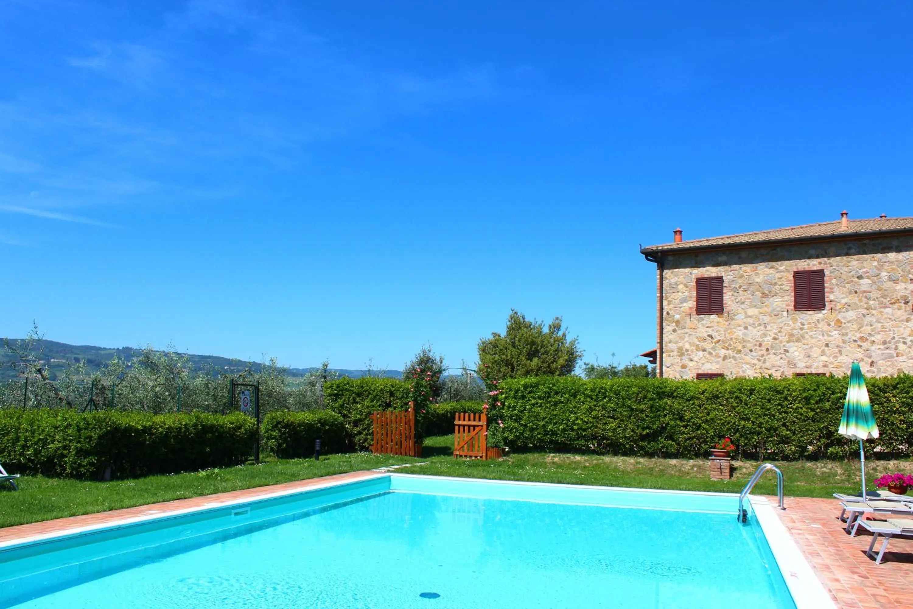 Swimming pool in Agriturismo Macinatico