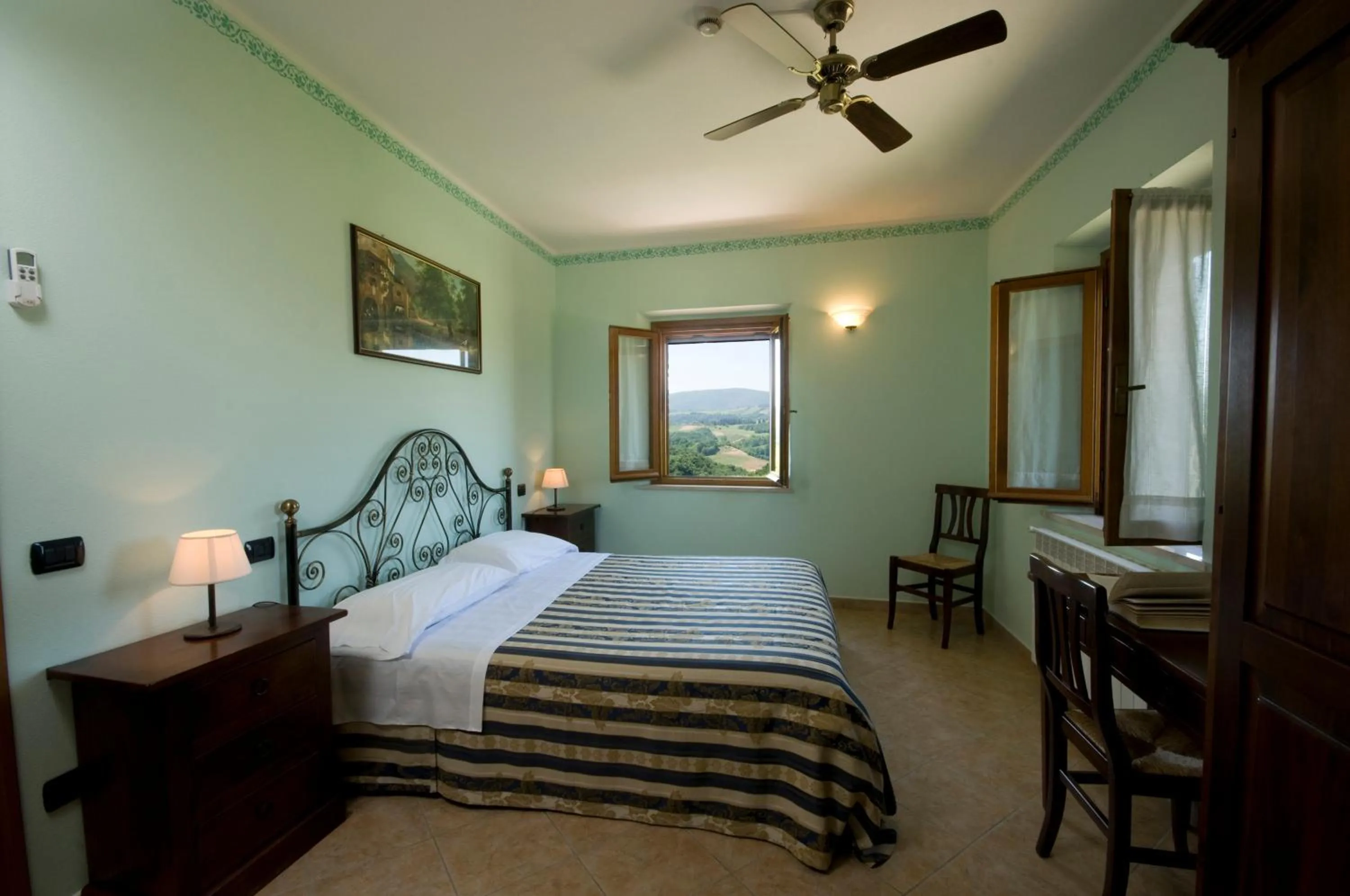 Photo of the whole room, Bed in Agriturismo Macinatico