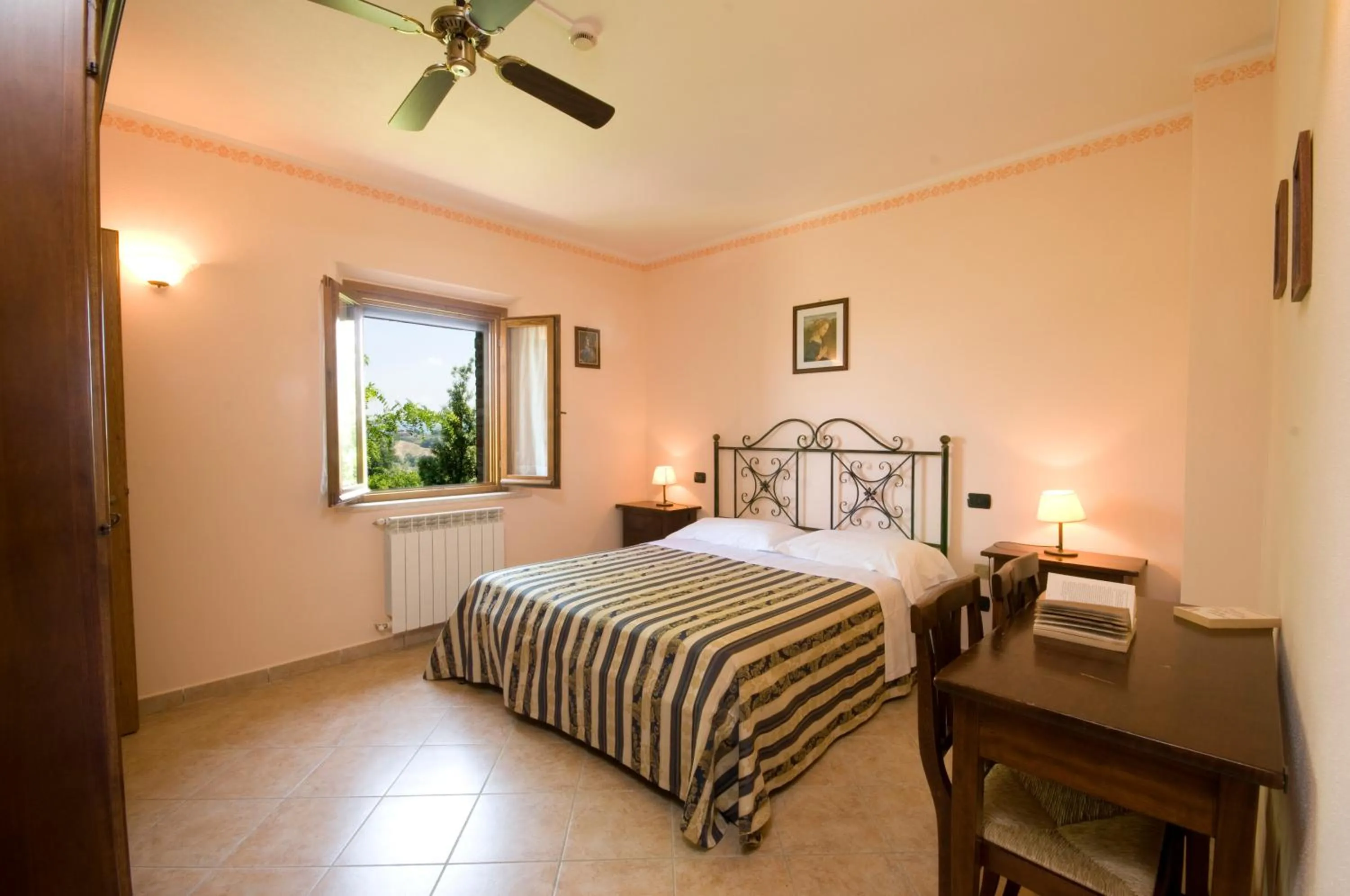 View (from property/room), Bed in Agriturismo Macinatico