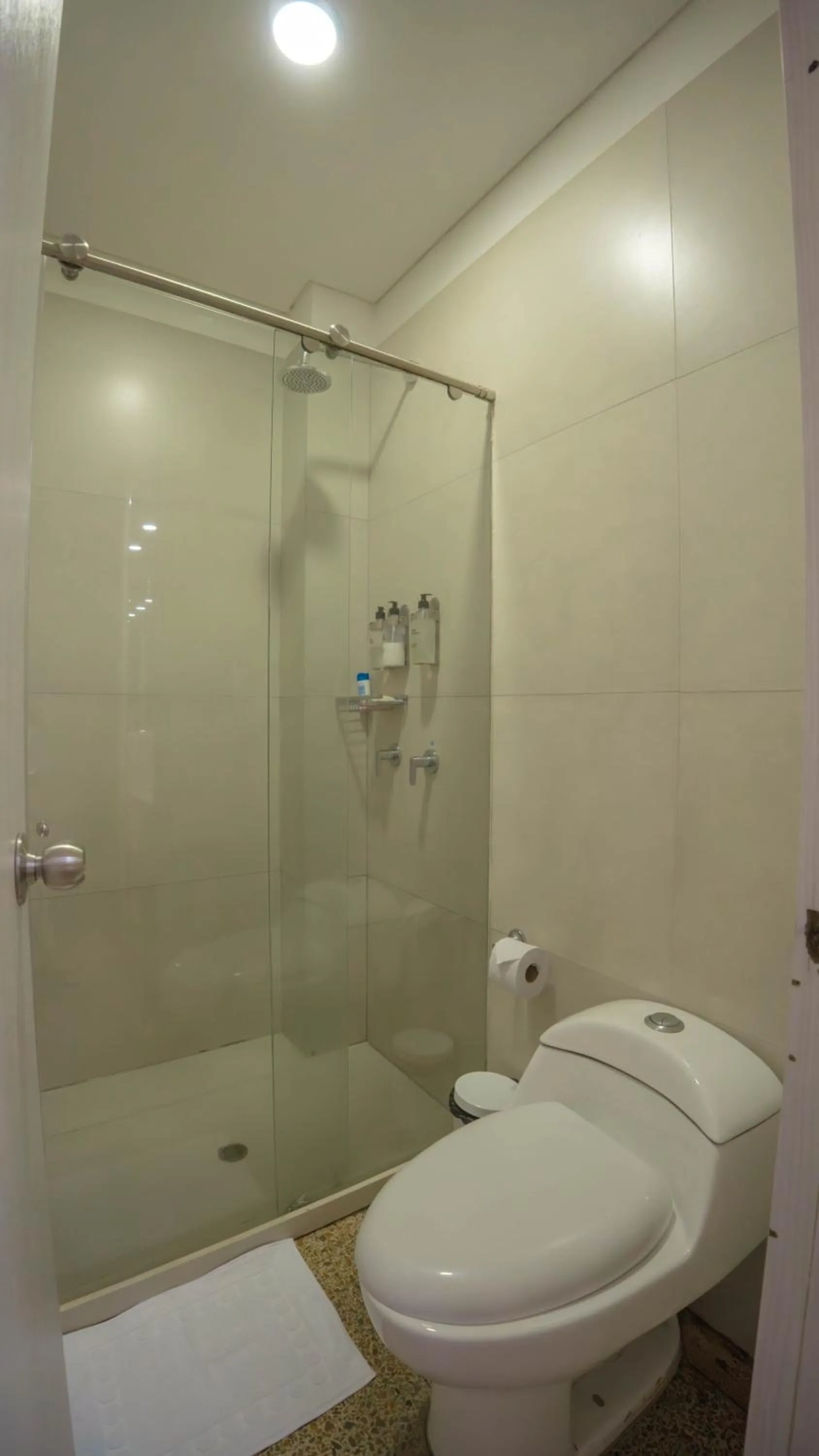 Shower in Viajero Cali Hostel