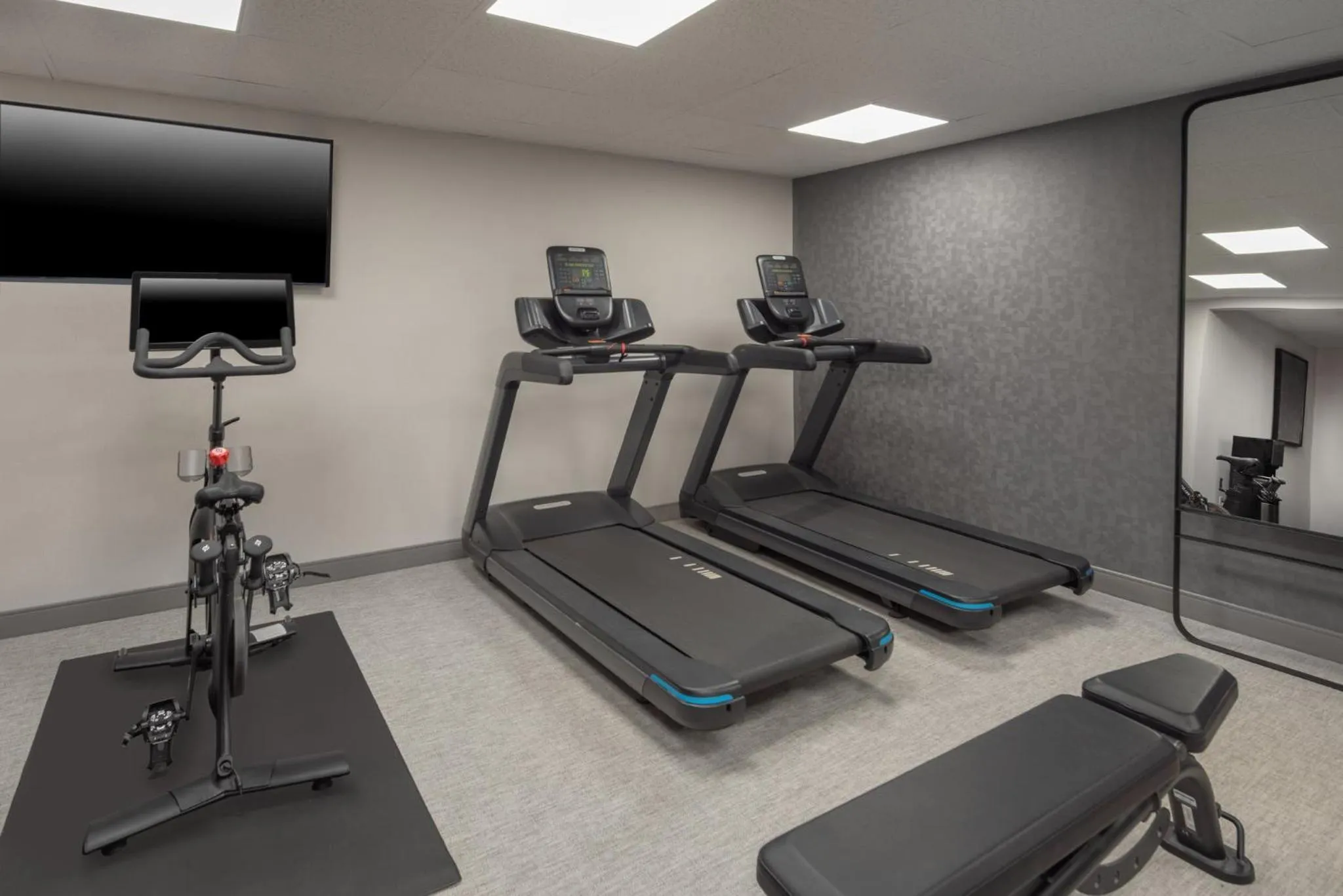 Spa and wellness centre/facilities in Holiday Inn Express South Burlington - Downtown by IHG