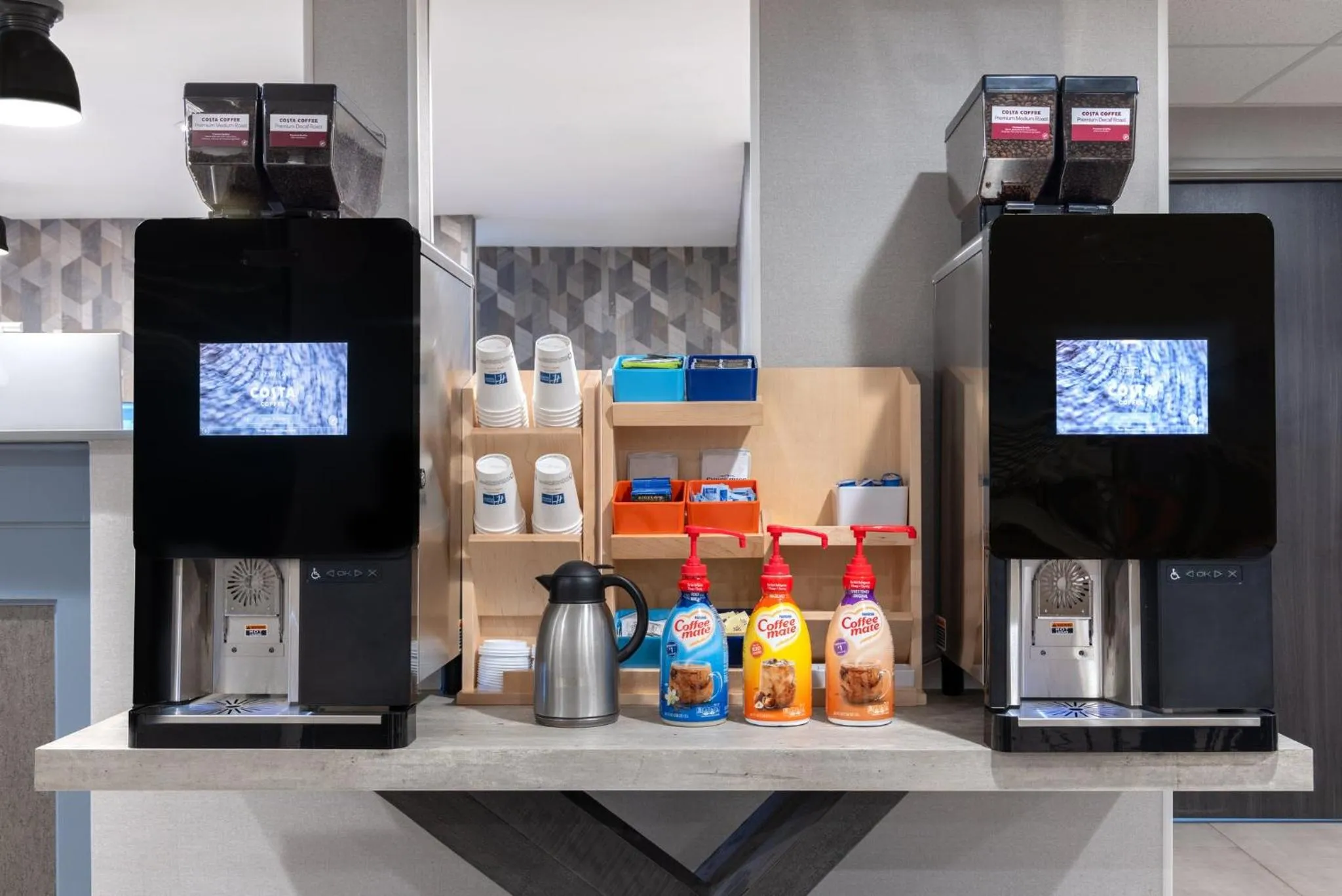 Breakfast in Holiday Inn Express South Burlington - Downtown by IHG