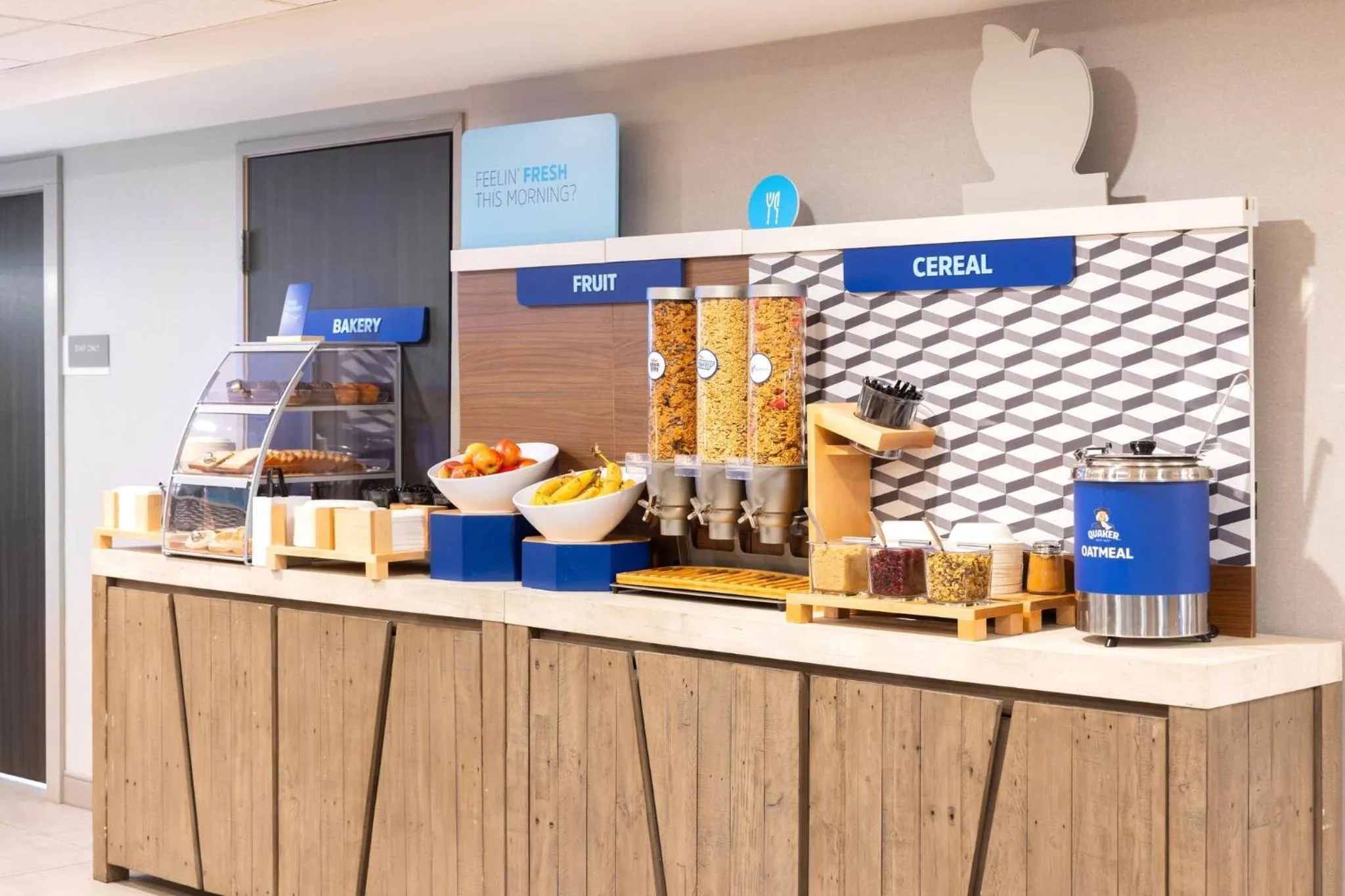 Restaurant/places to eat in Holiday Inn Express South Burlington - Downtown by IHG