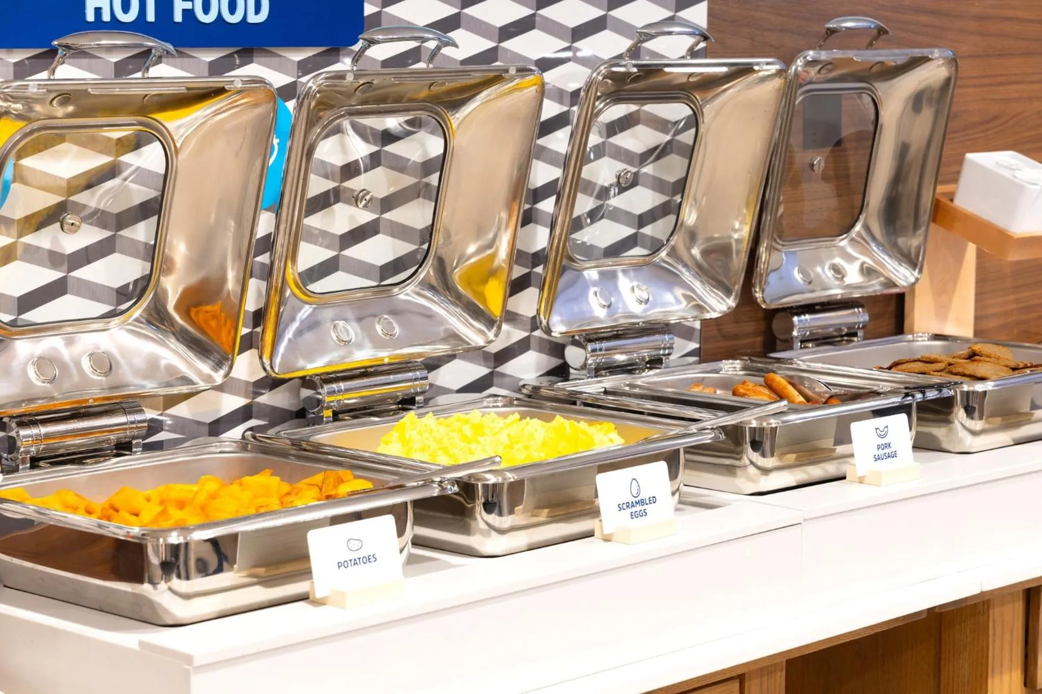 Breakfast in Holiday Inn Express South Burlington - Downtown by IHG