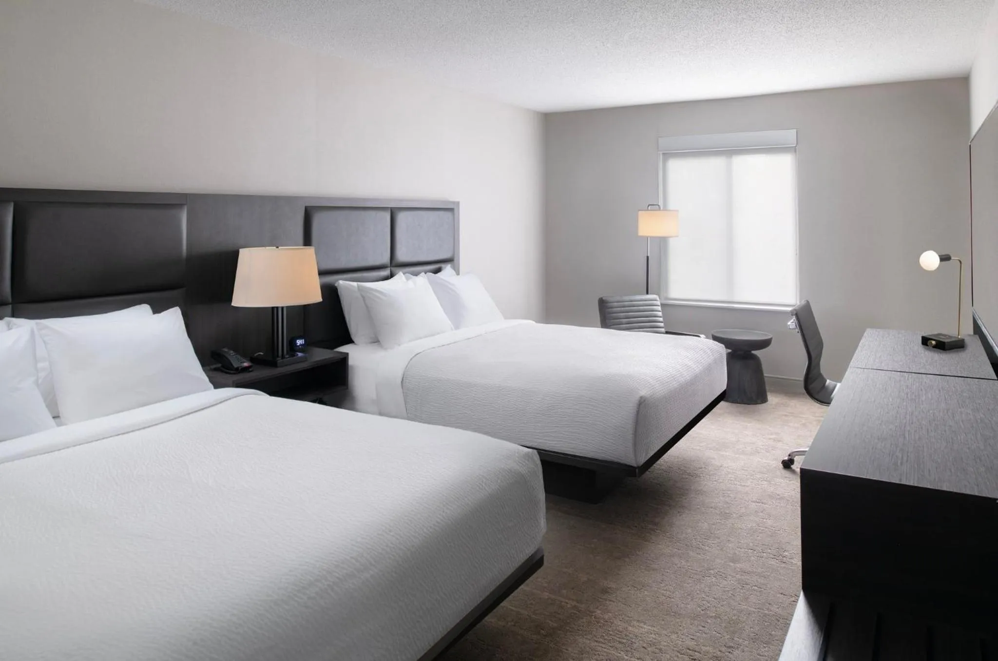 Photo of the whole room, Bed in Holiday Inn Express South Burlington - Downtown by IHG
