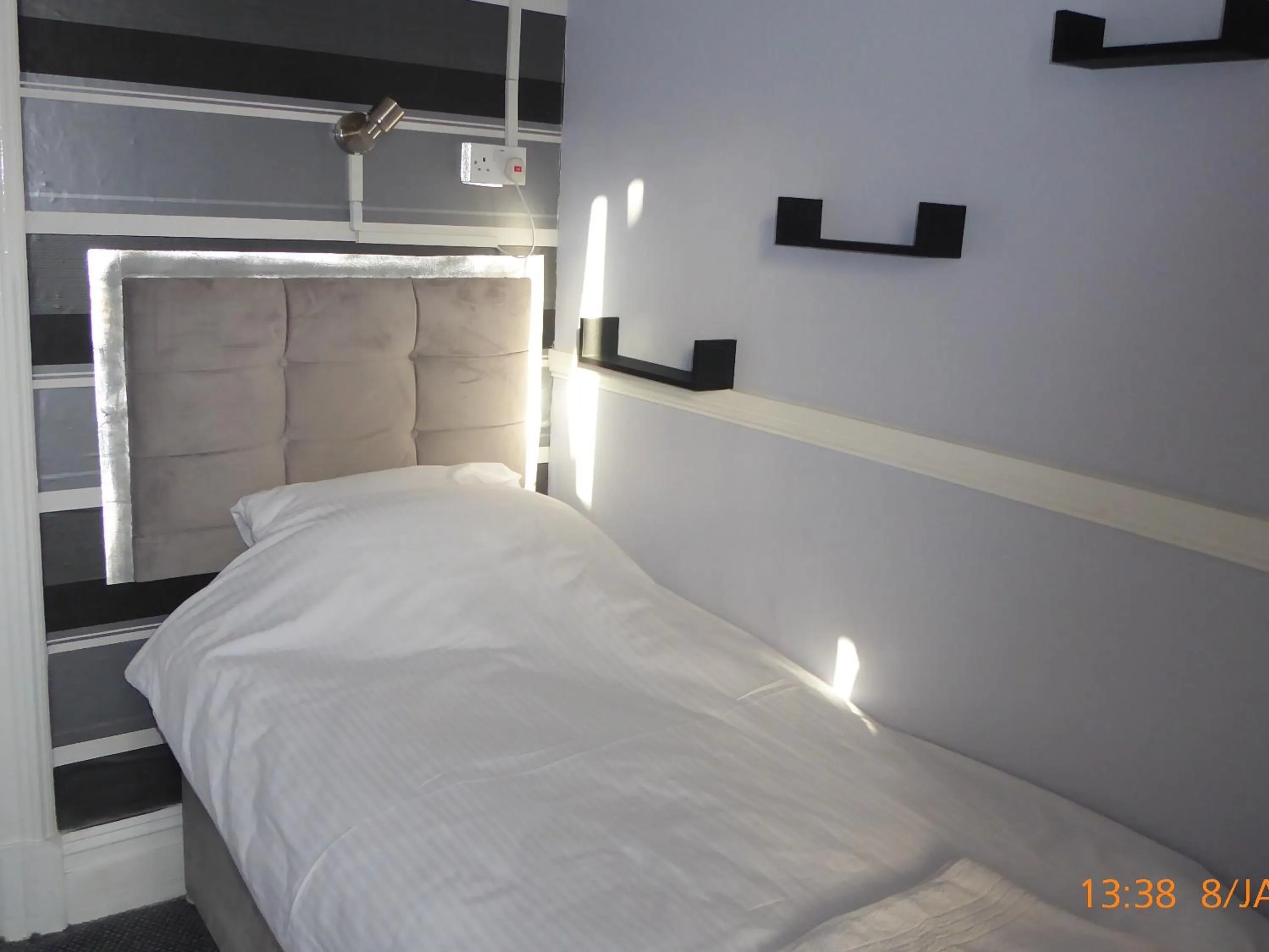 Bedroom, Bed in Rest and Welcome