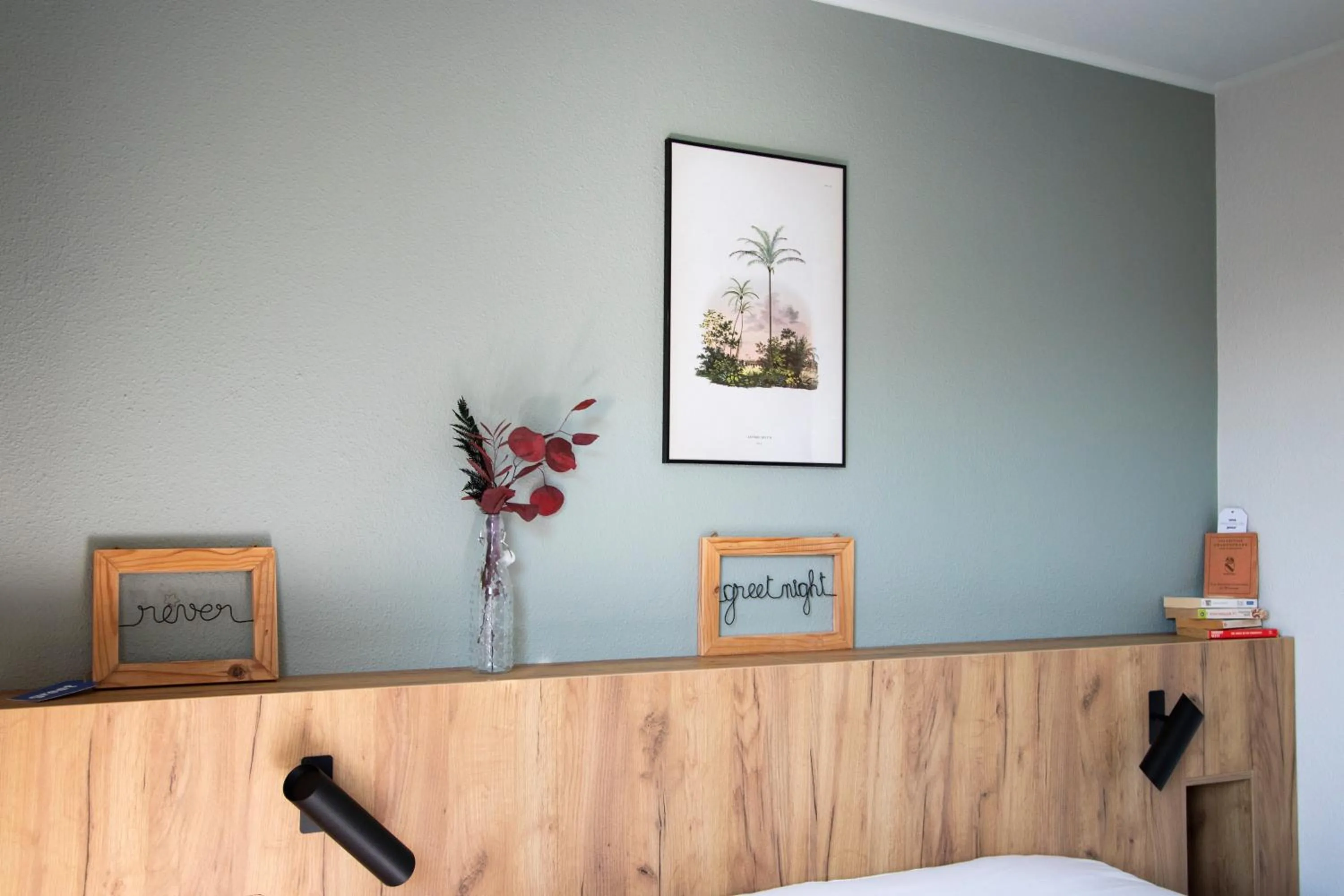 Bed in Greet Hôtel Castres Saix