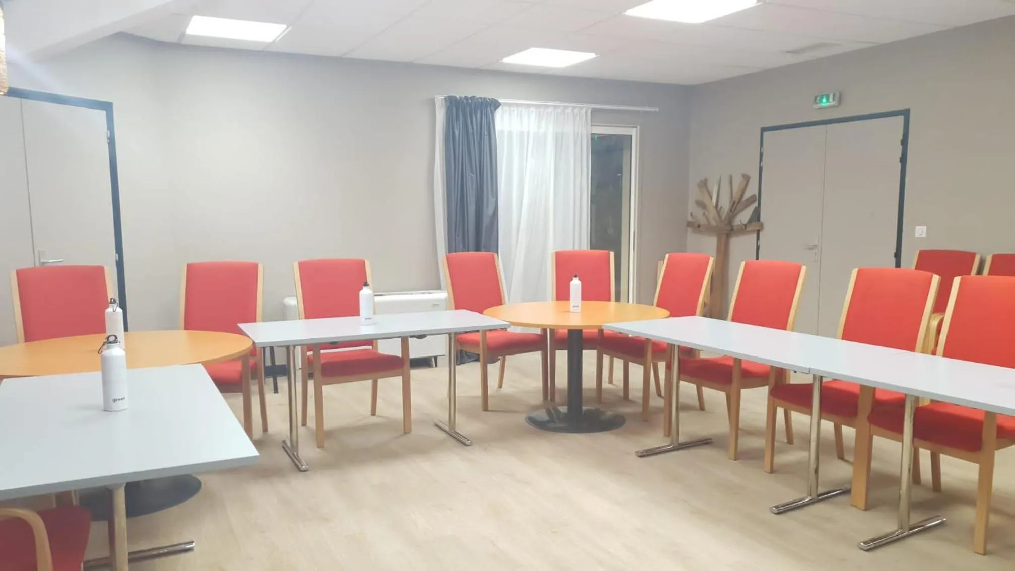 Meeting/conference room in Greet Hôtel Castres Saix