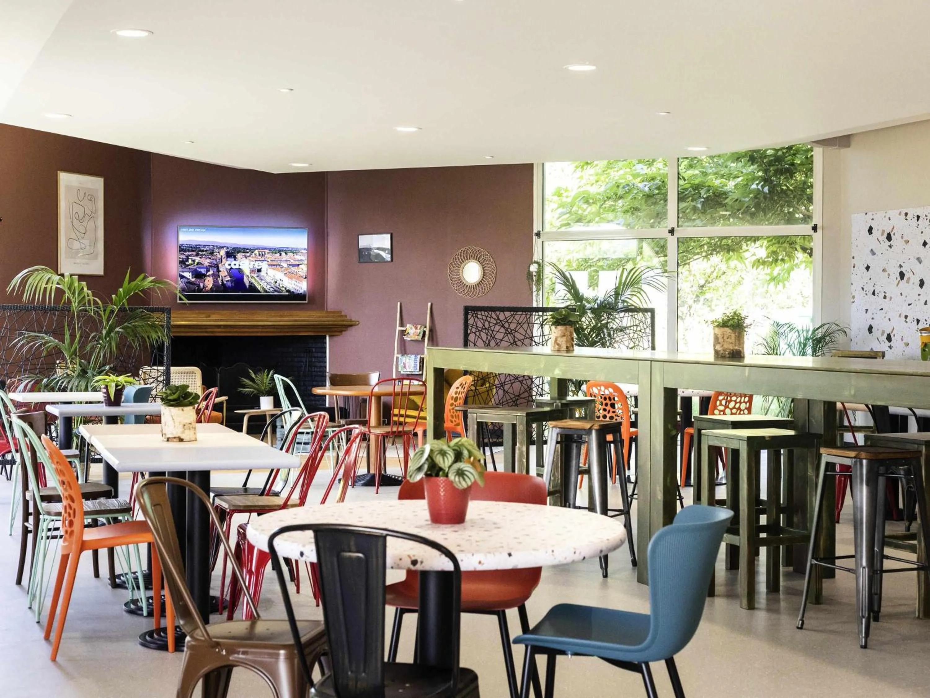 Breakfast in Greet Hôtel Castres Saix