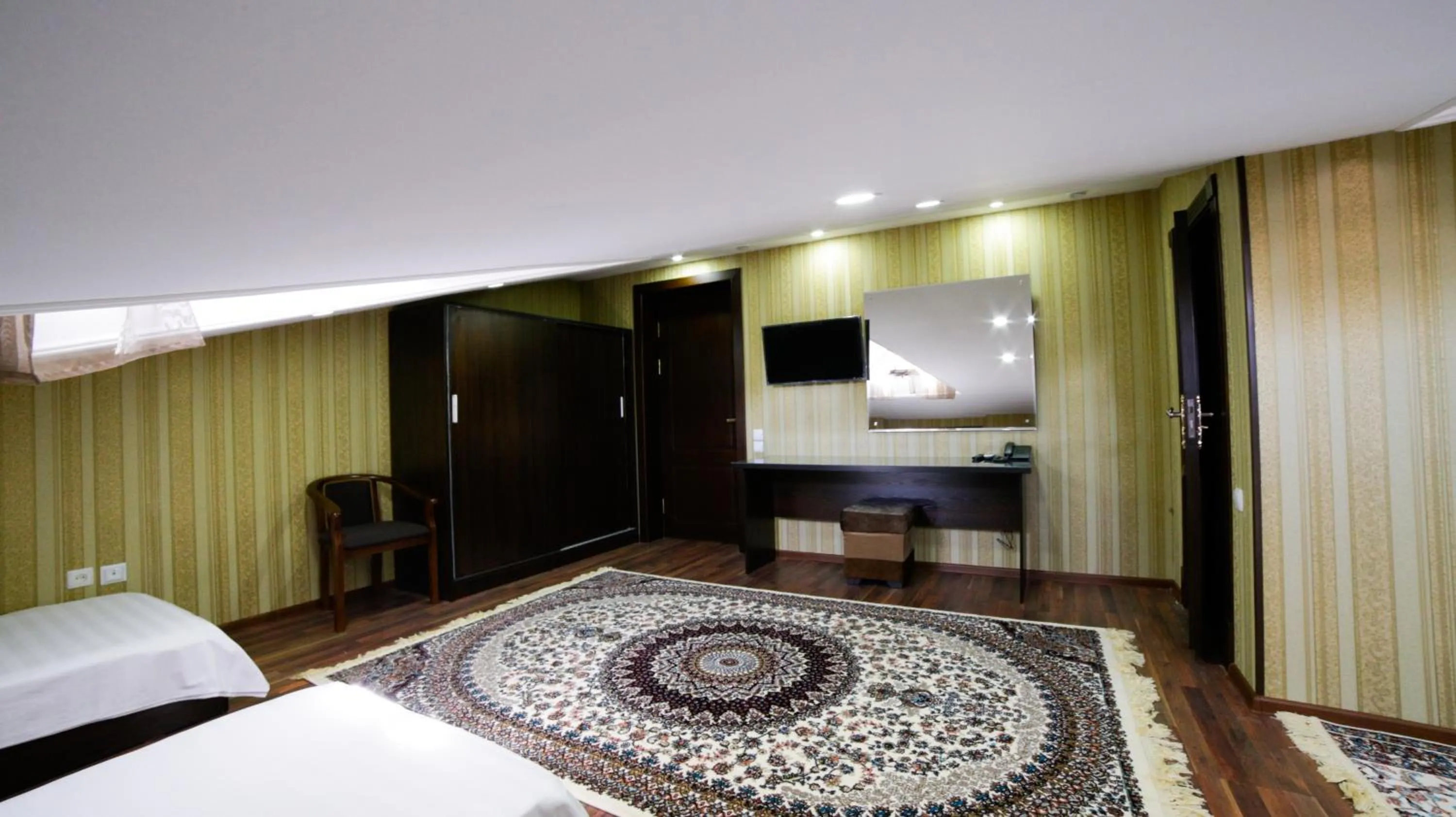 Photo of the whole room, Bed in Alliance Hotel Tashkent
