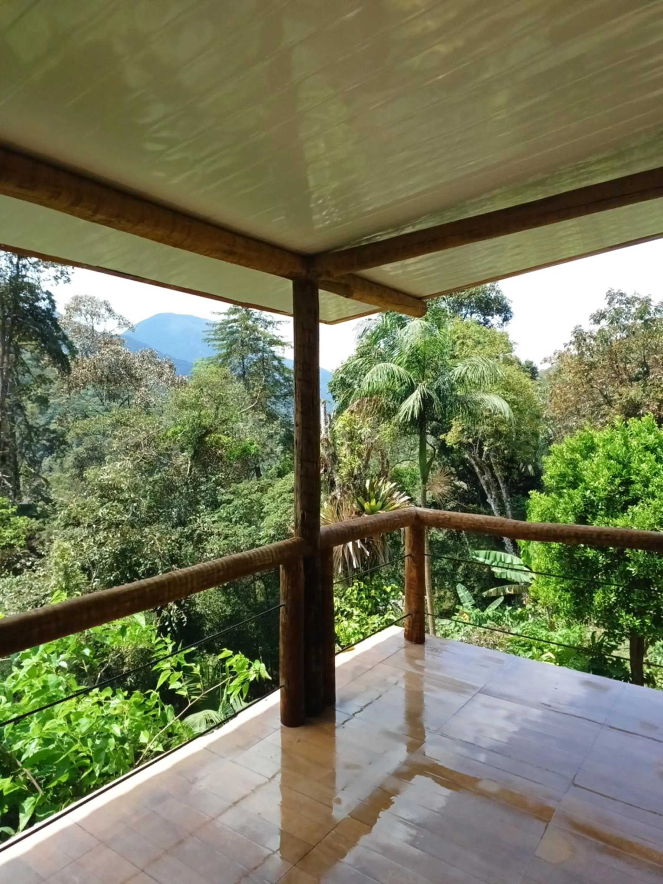 Property building in Casa no Céu