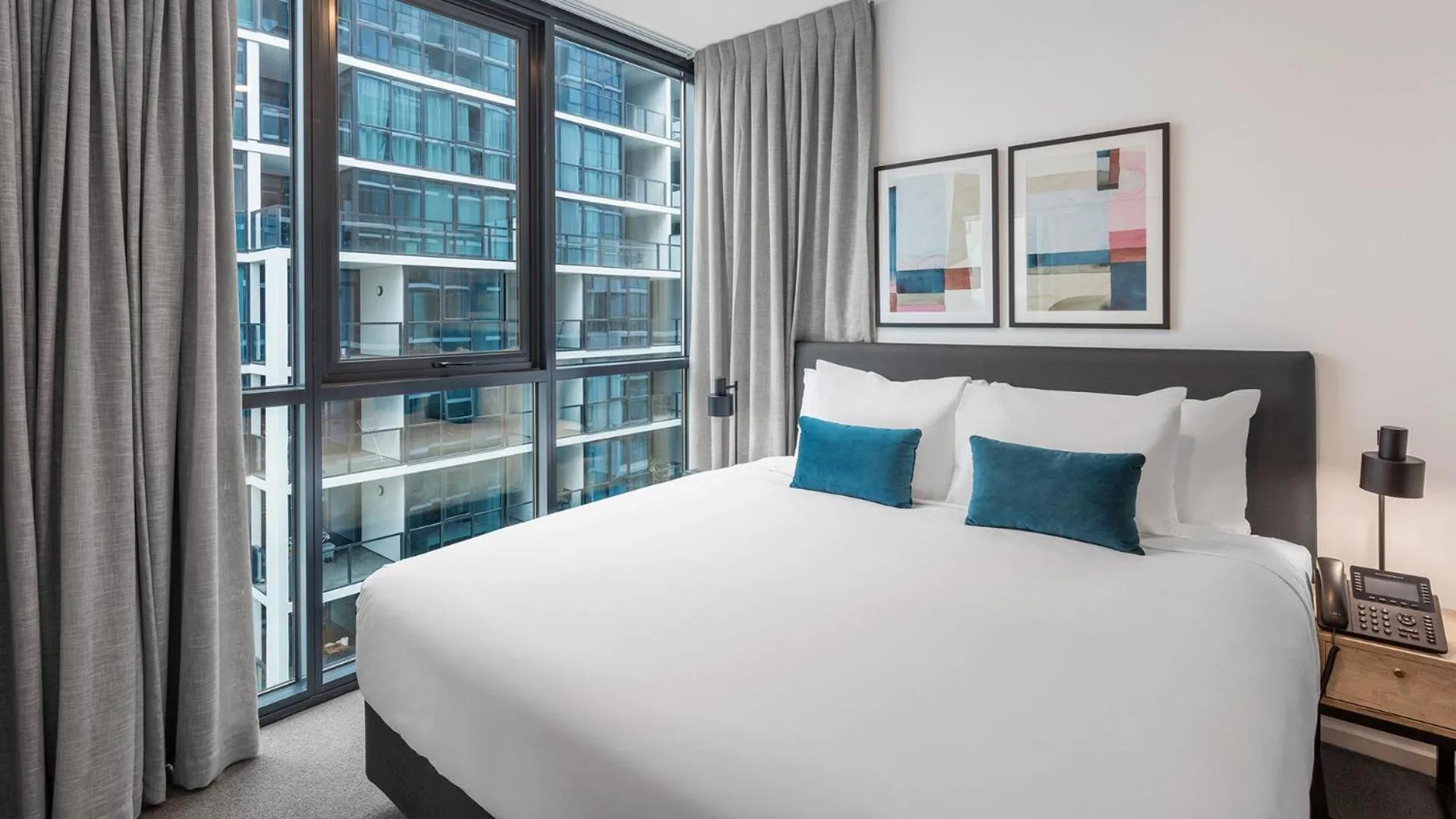 Bedroom, Bed in Avani Adelaide Residences