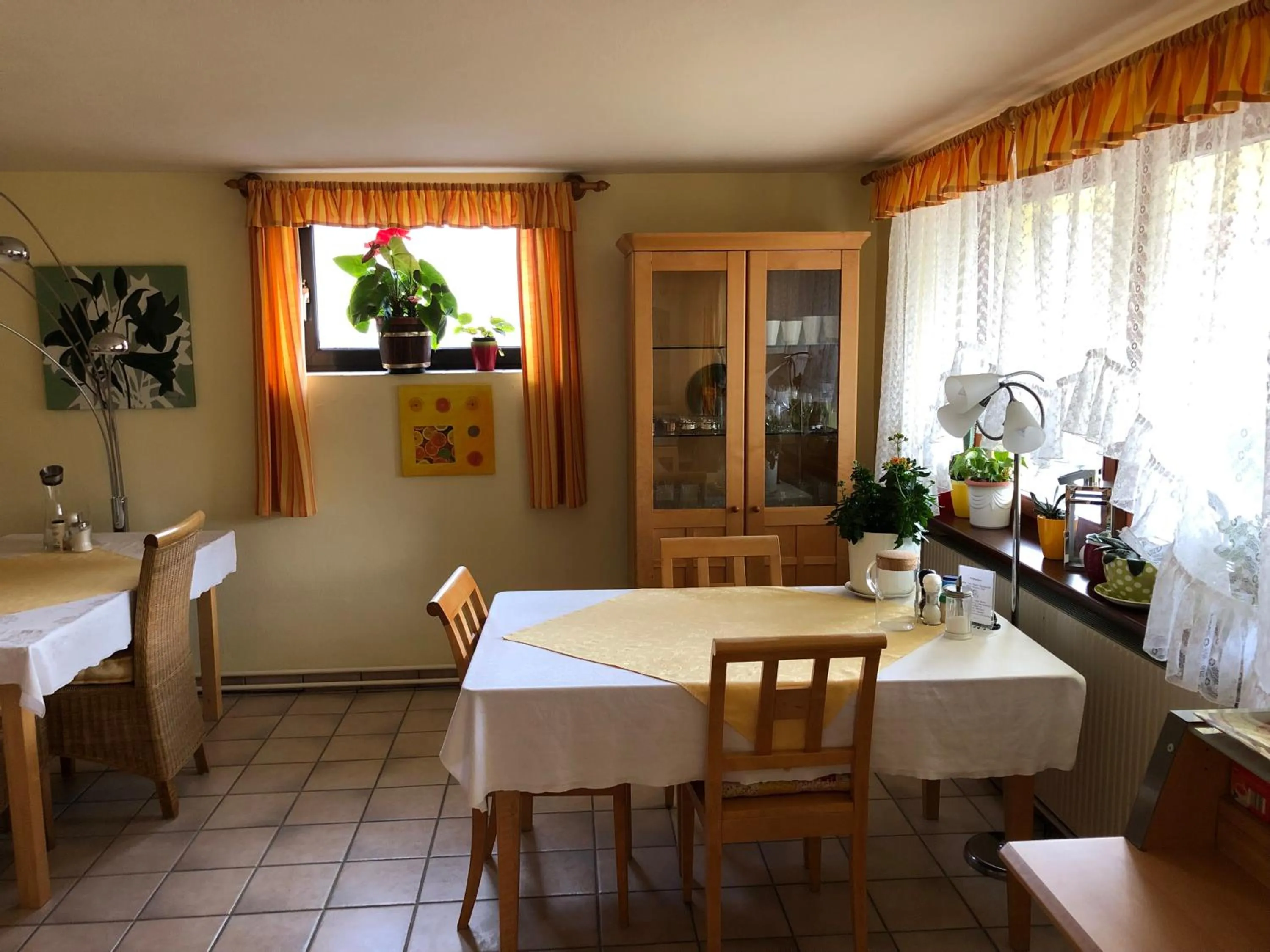 Food and drinks in Haus Camelia