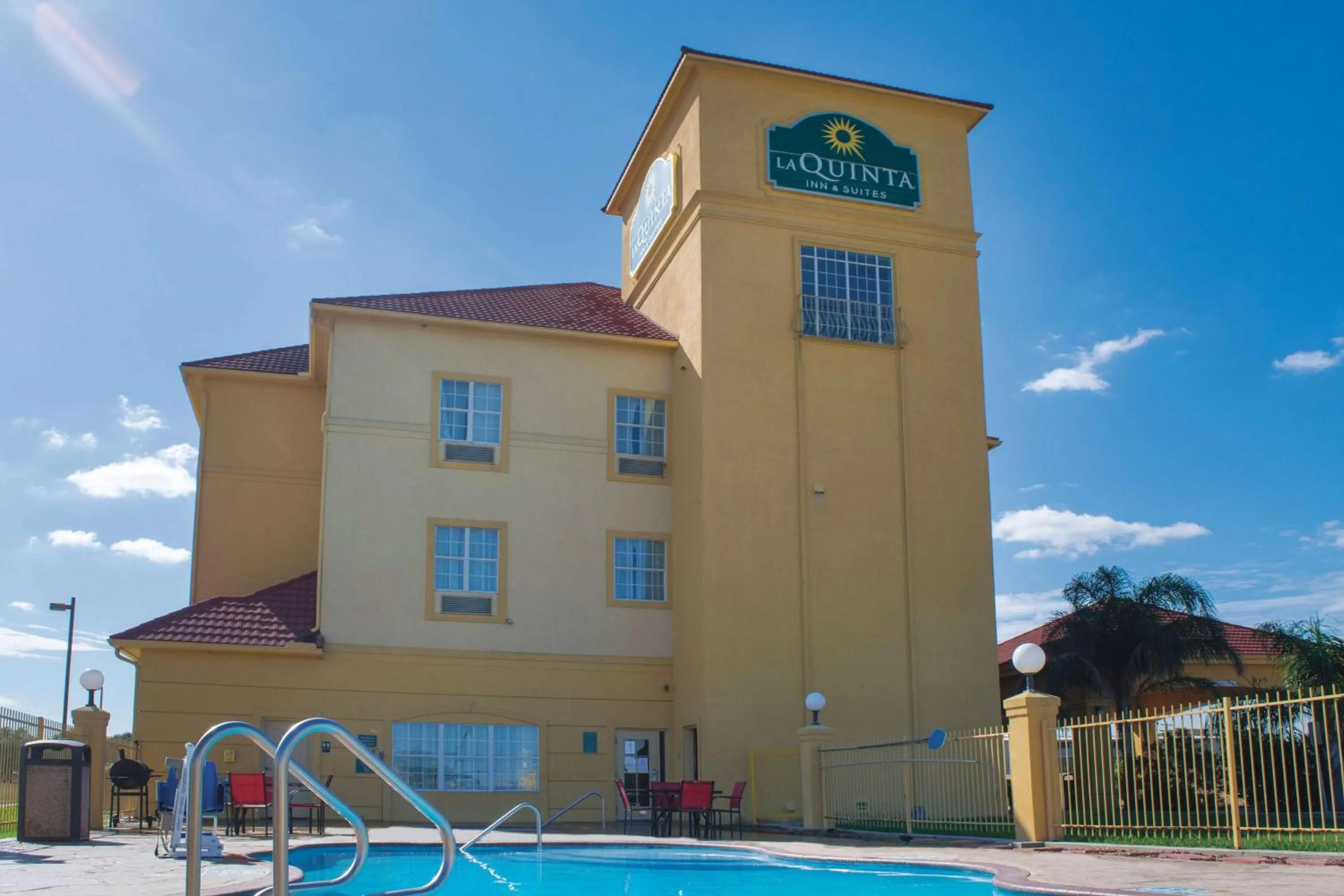 Property building in La Quinta by Wyndham Alice