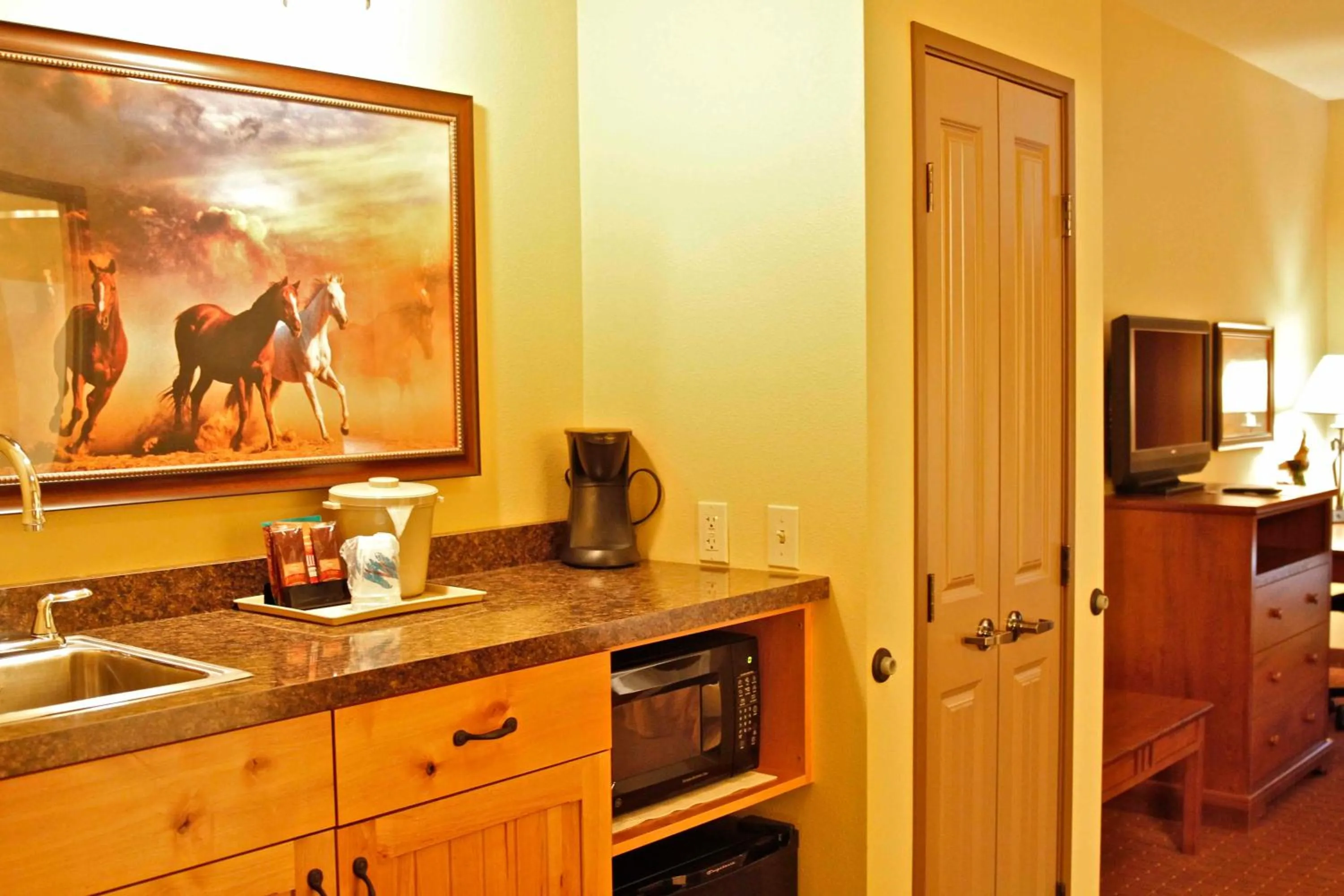 Decorative detail in Arbuckle Lodge Gillette