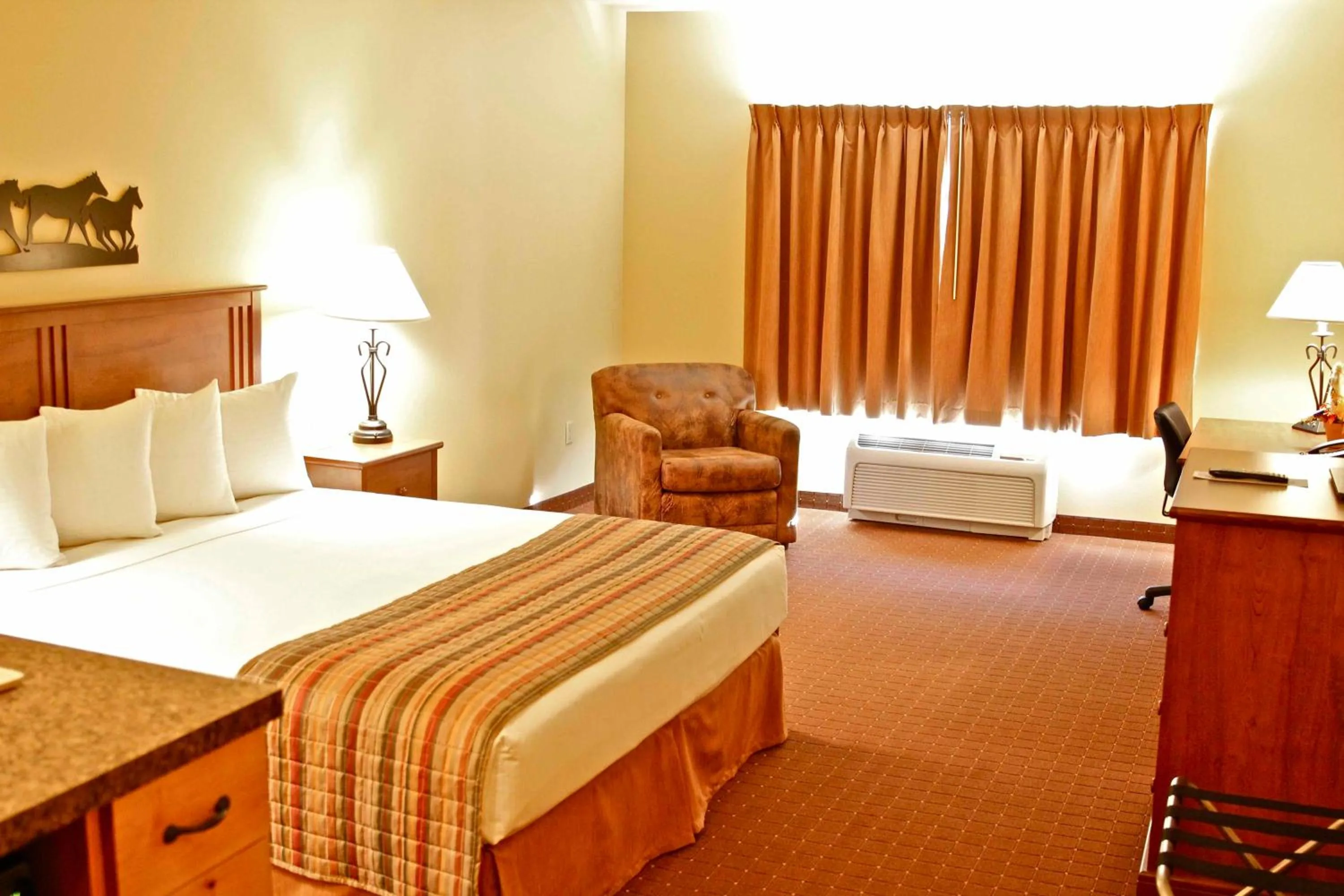 View (from property/room), Bed in Arbuckle Lodge Gillette