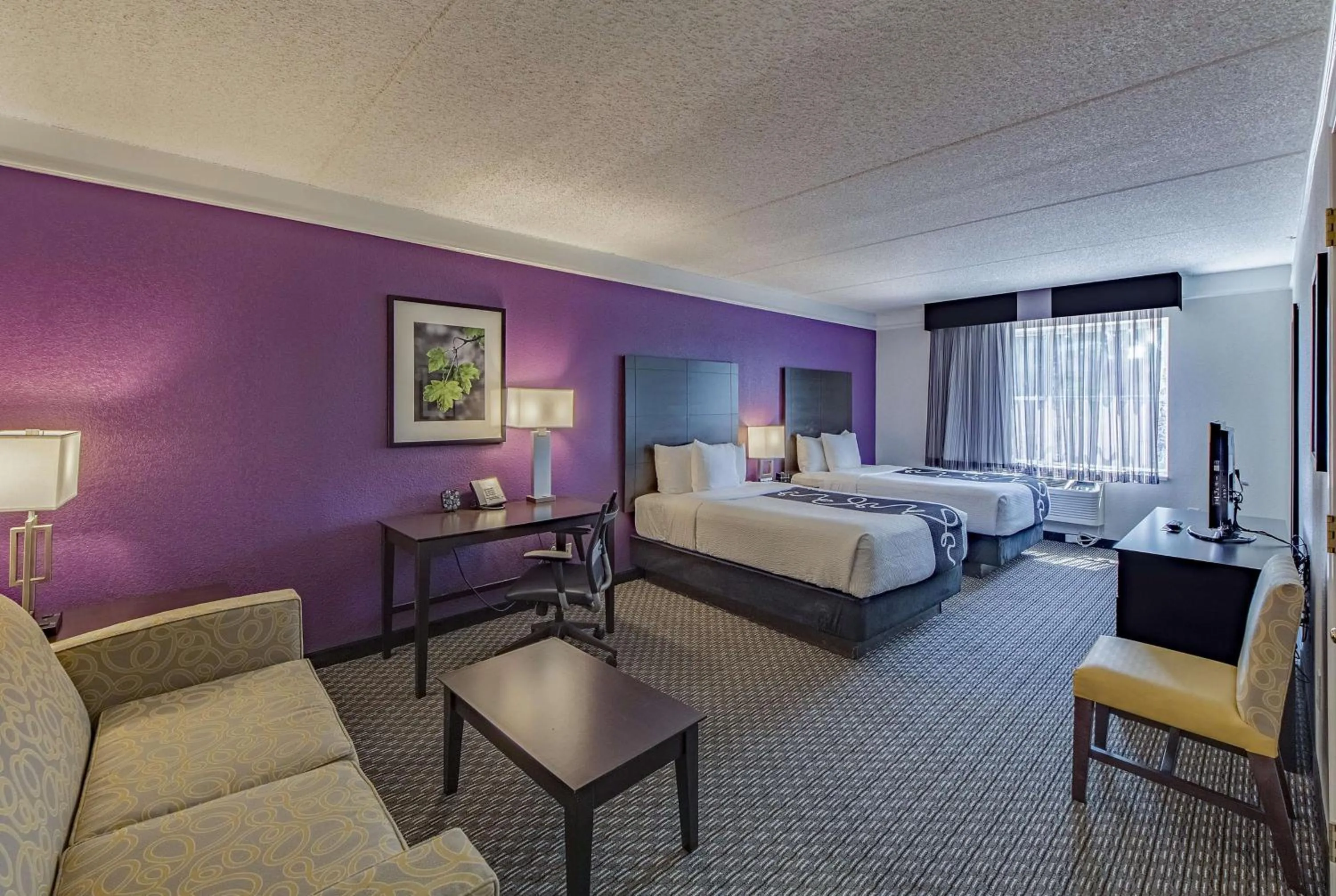 Photo of the whole room, Bed in Travelodge by Wyndham Houston Cy-Fair