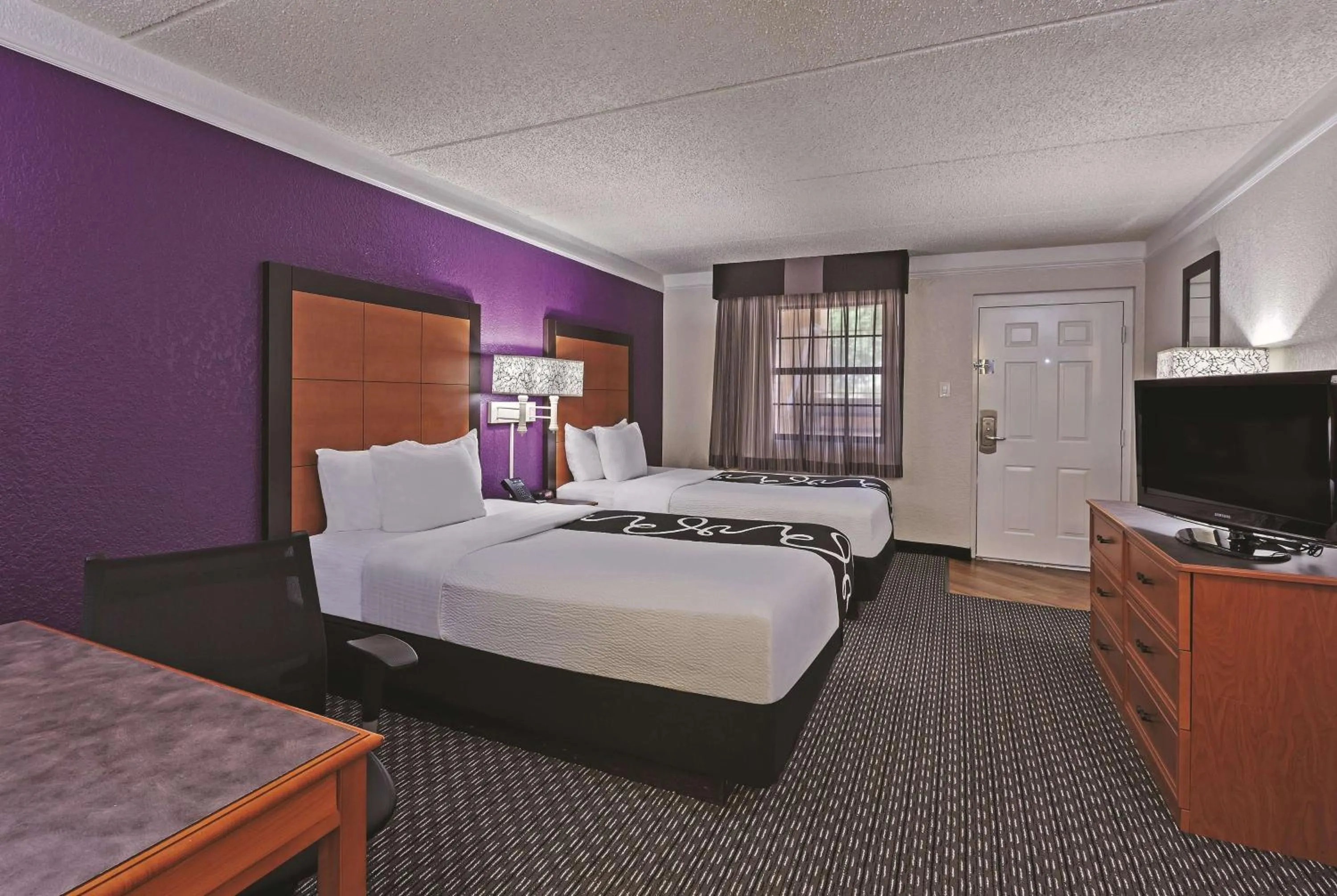 Photo of the whole room, Bed in Travelodge by Wyndham Houston Cy-Fair