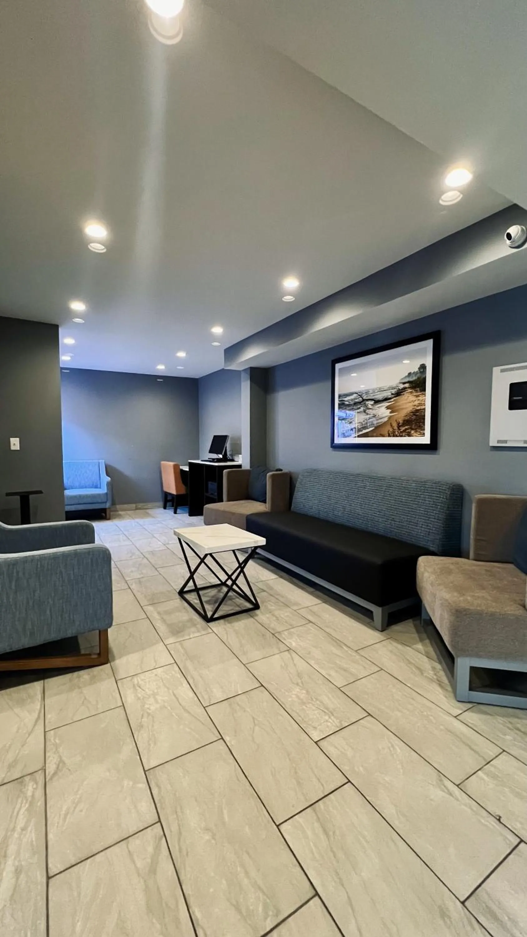 Seating area in La Quinta Inn by Wyndham Sheboygan