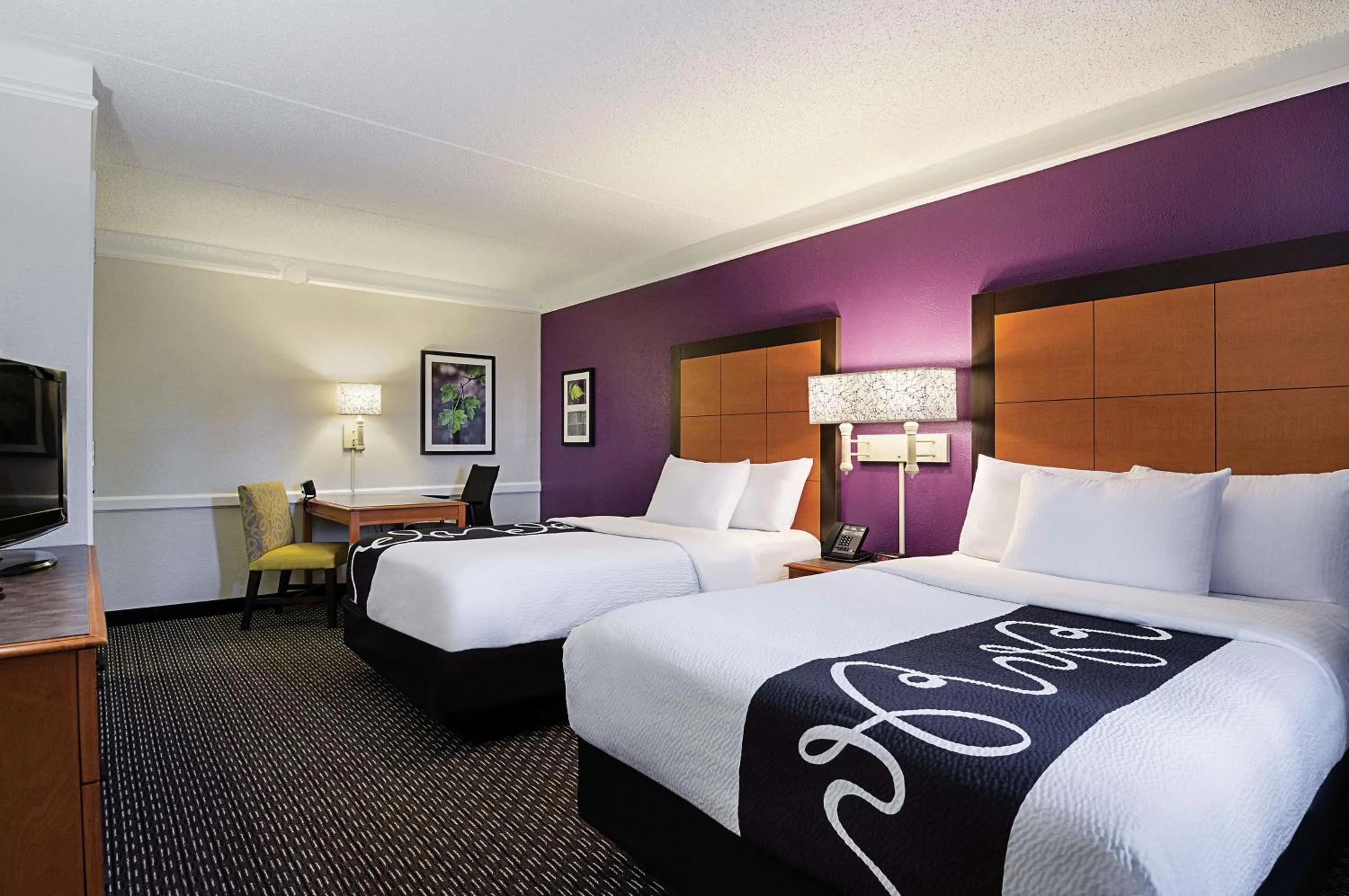 Photo of the whole room, Bed in La Quinta Inn by Wyndham and Conference Center San Angelo