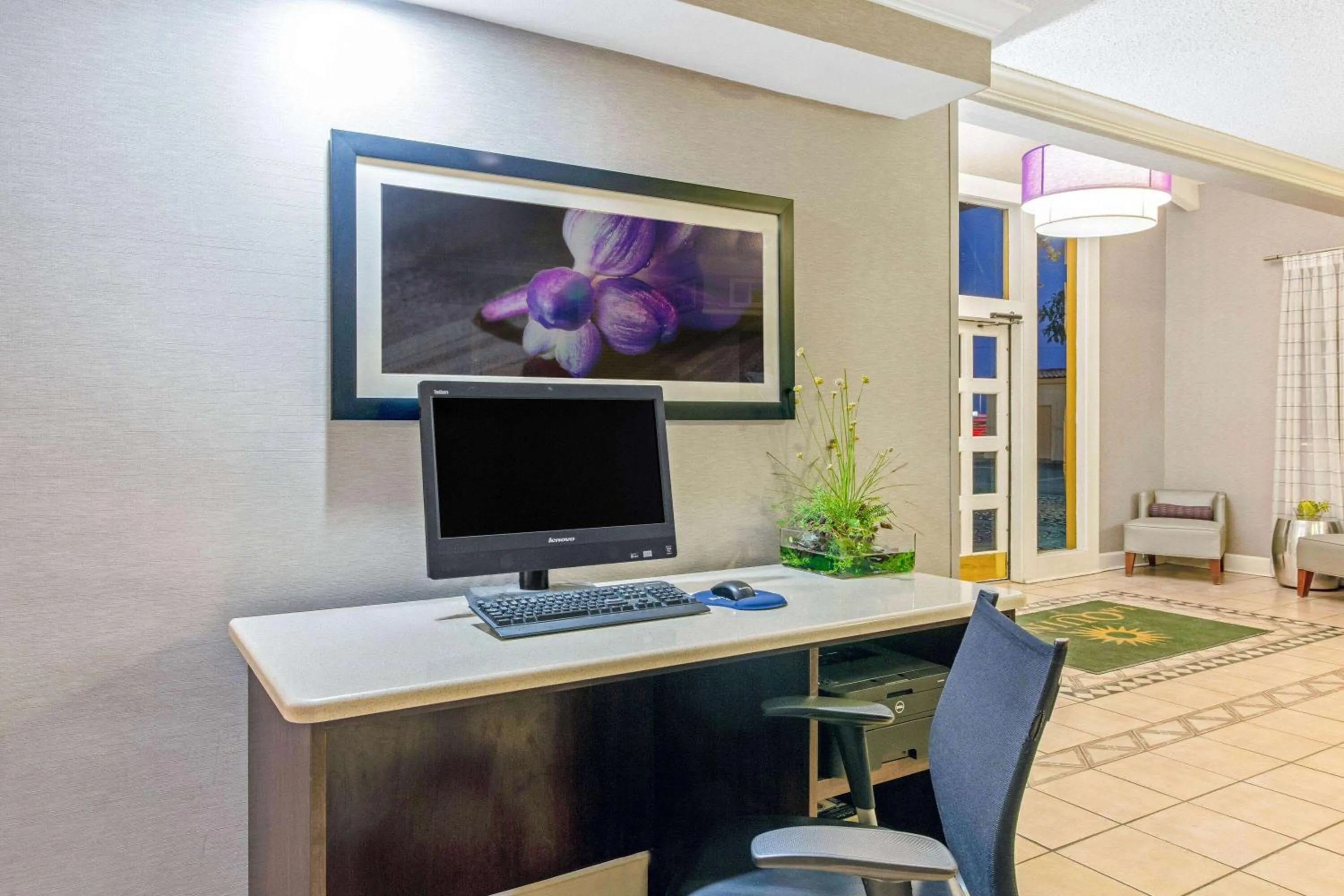 Business facilities in La Quinta Inn by Wyndham and Conference Center San Angelo