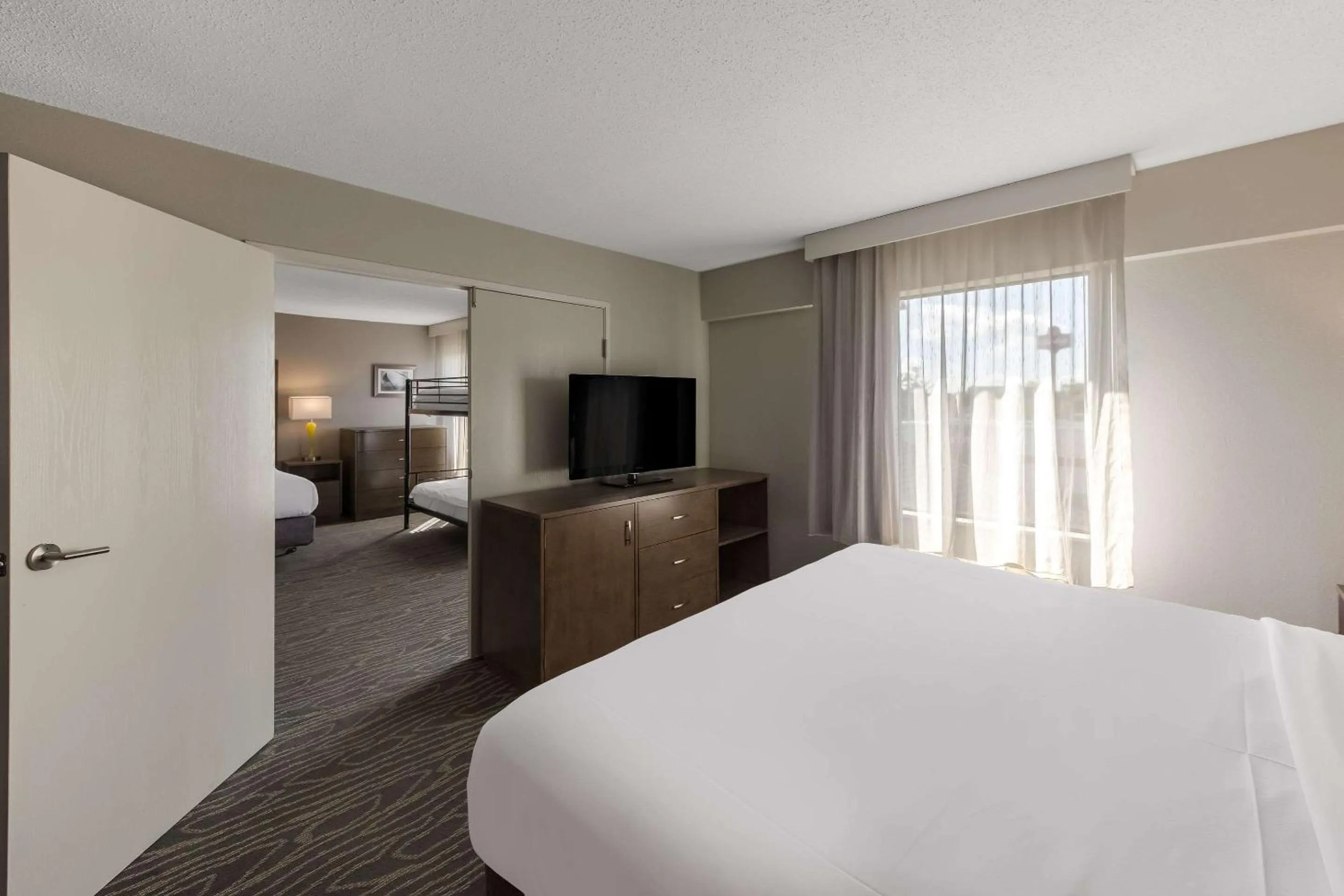 Bedroom, Bed in Comfort Inn & Suites Tipp City Dayton North I-75