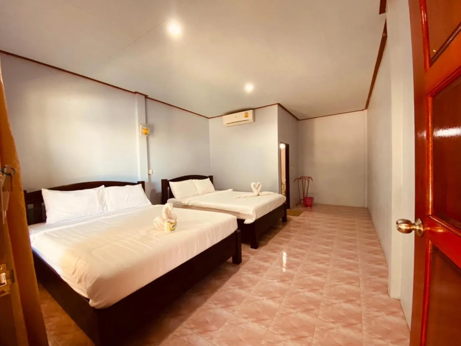 Area and facilities, Bed in Phupha Bungalow Haad Rin