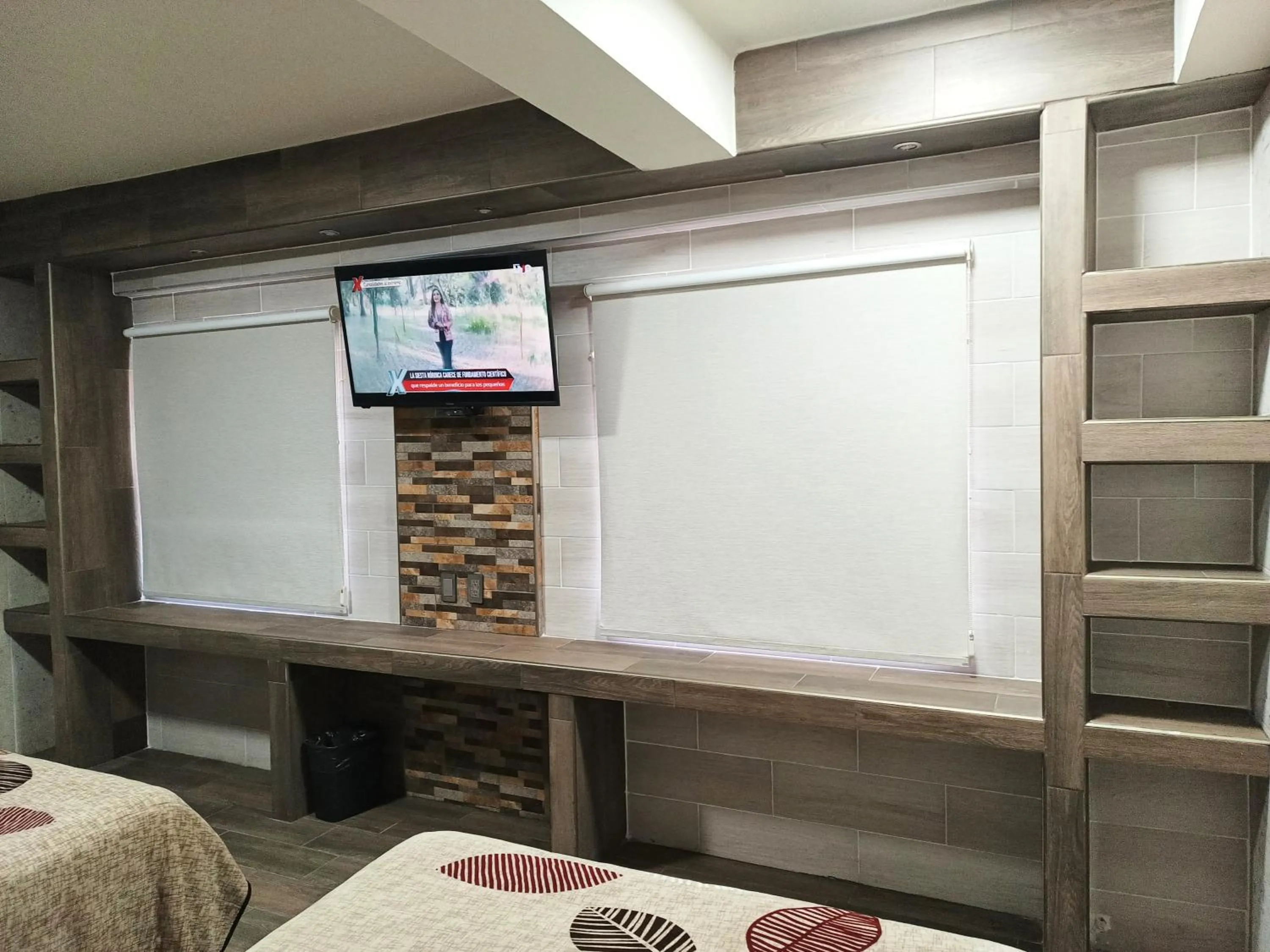 TV and multimedia, Bed in HOTEL BAEZA