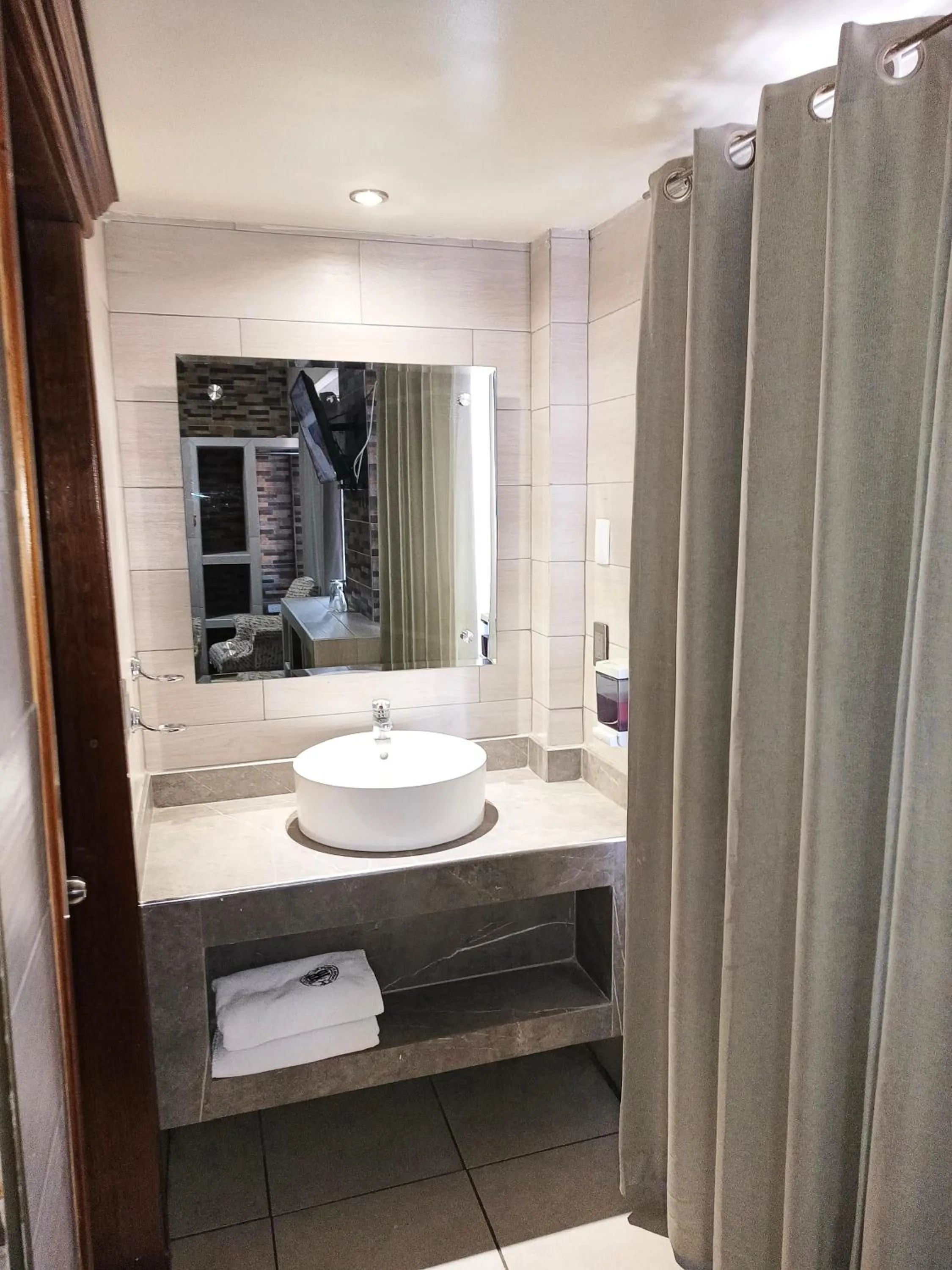 Bathroom in HOTEL BAEZA