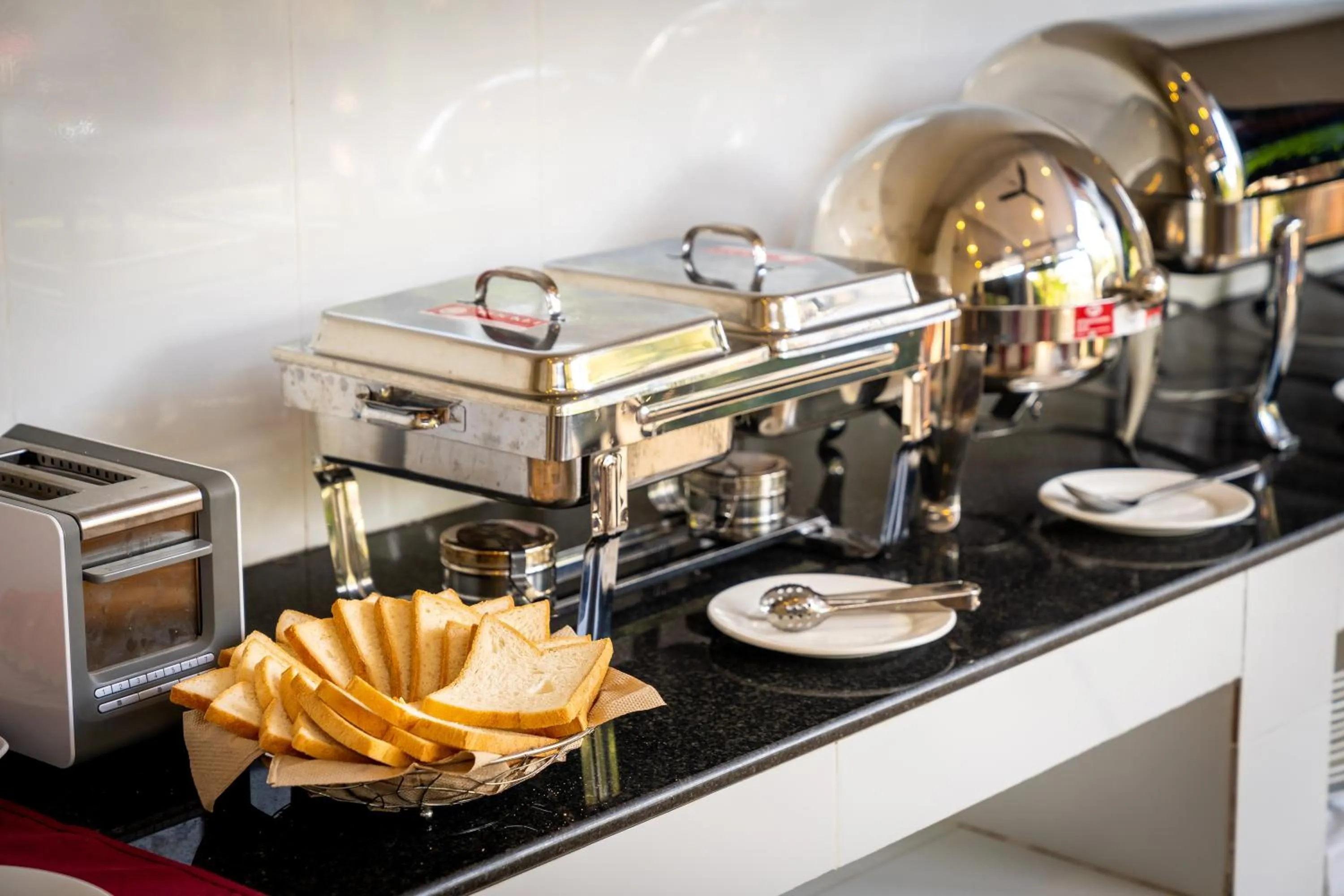 Restaurant/places to eat in Reveal Angkor Hotel