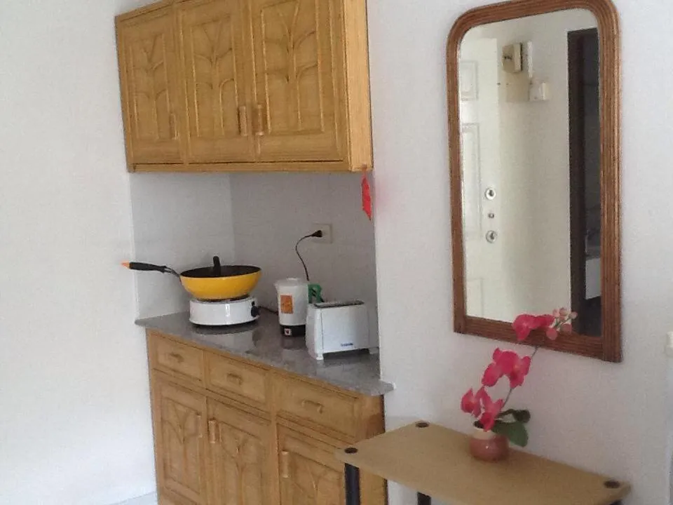 Kitchen or kitchenette in B&B View Talay 1B by Franco Jontiem