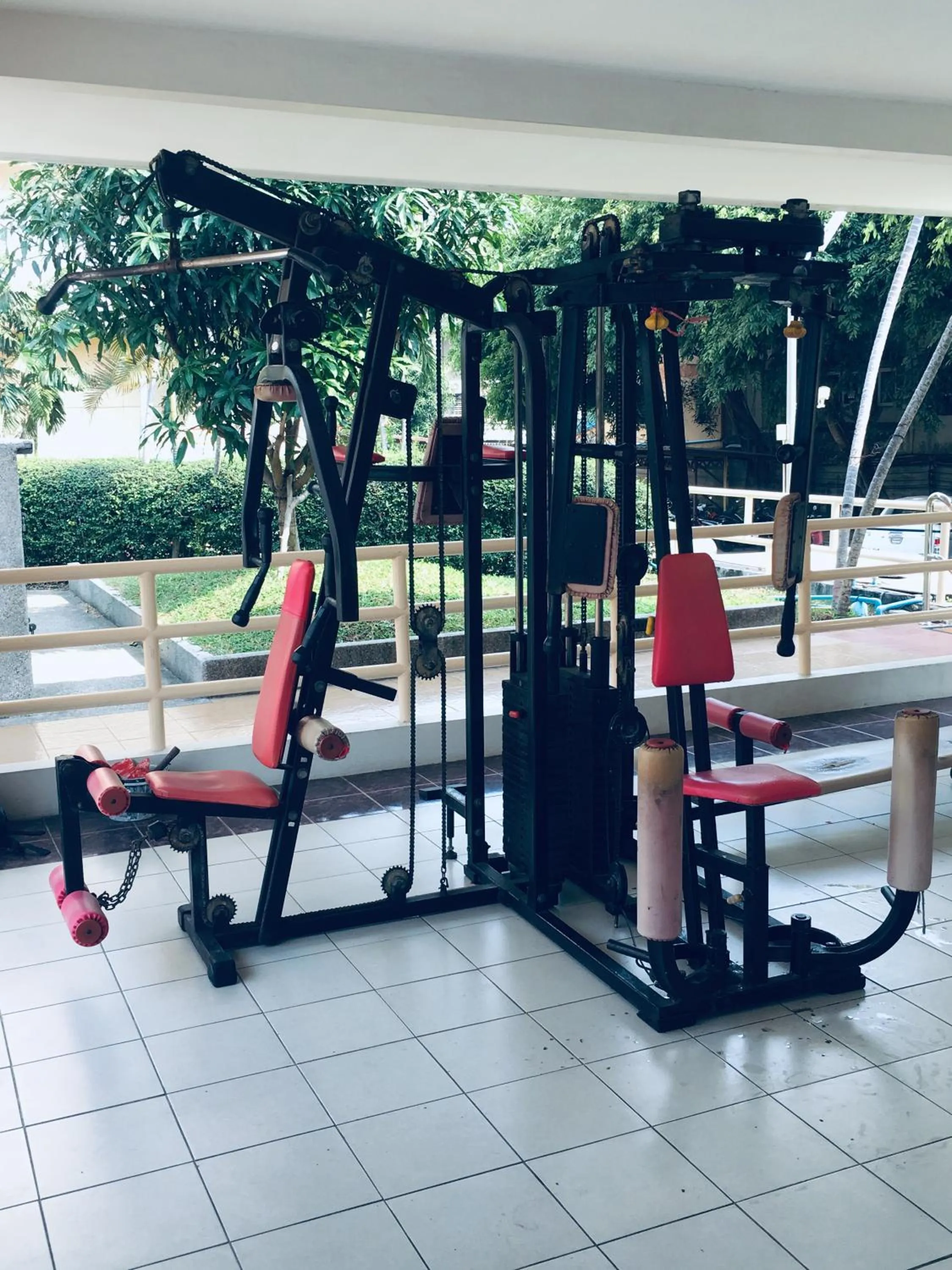 Fitness centre/facilities in B&B View Talay 1B by Franco Jontiem