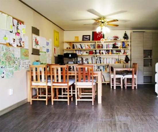 Seating area in Gyeongju Momojane Guesthouse