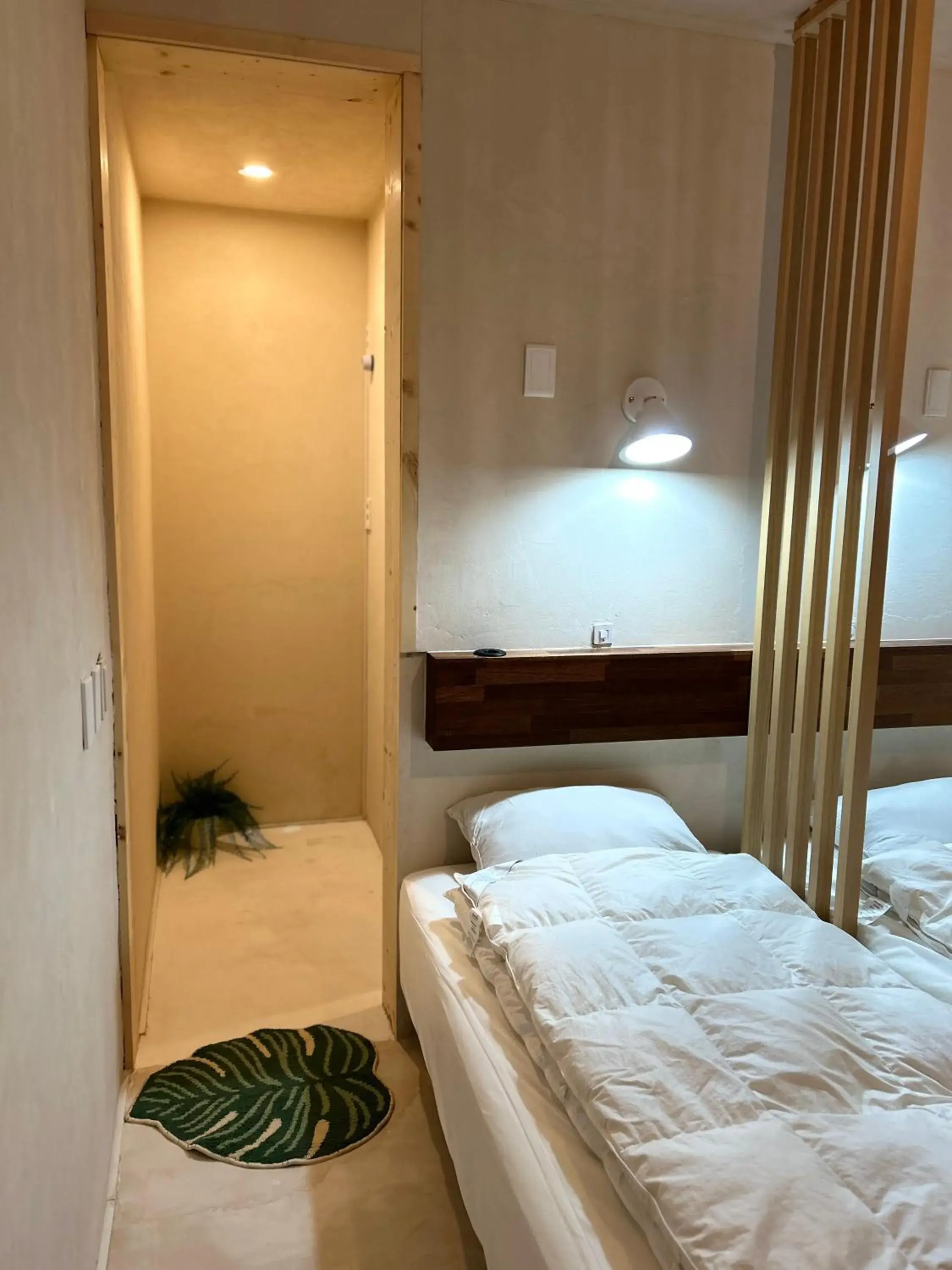 Twin Room with Private Bathroom in Gyeongju Momojane Guesthouse Twin Room with Private Bathroom in Gyeongju Momojane Guesthouse