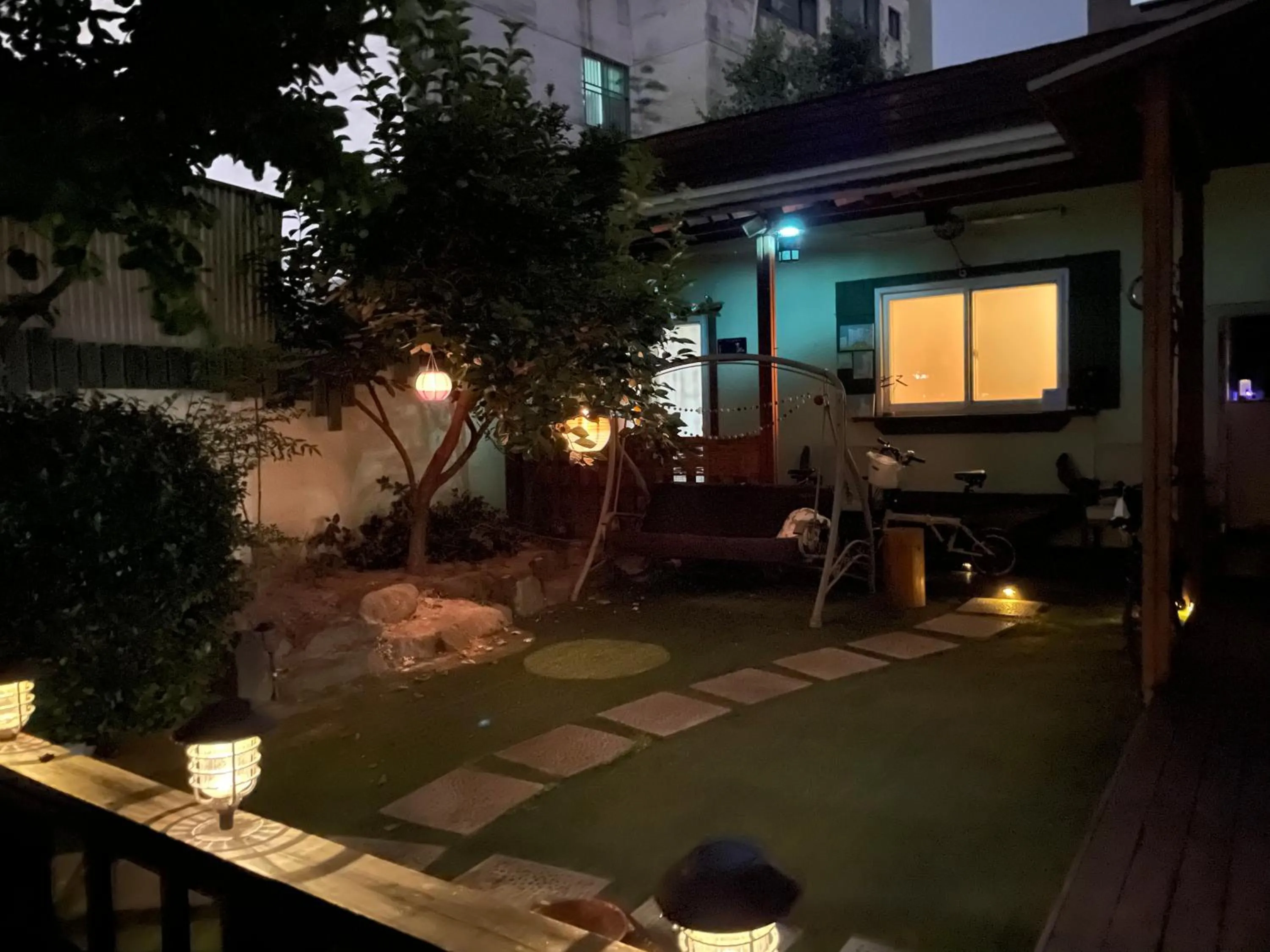 Garden in Gyeongju Momojane Guesthouse