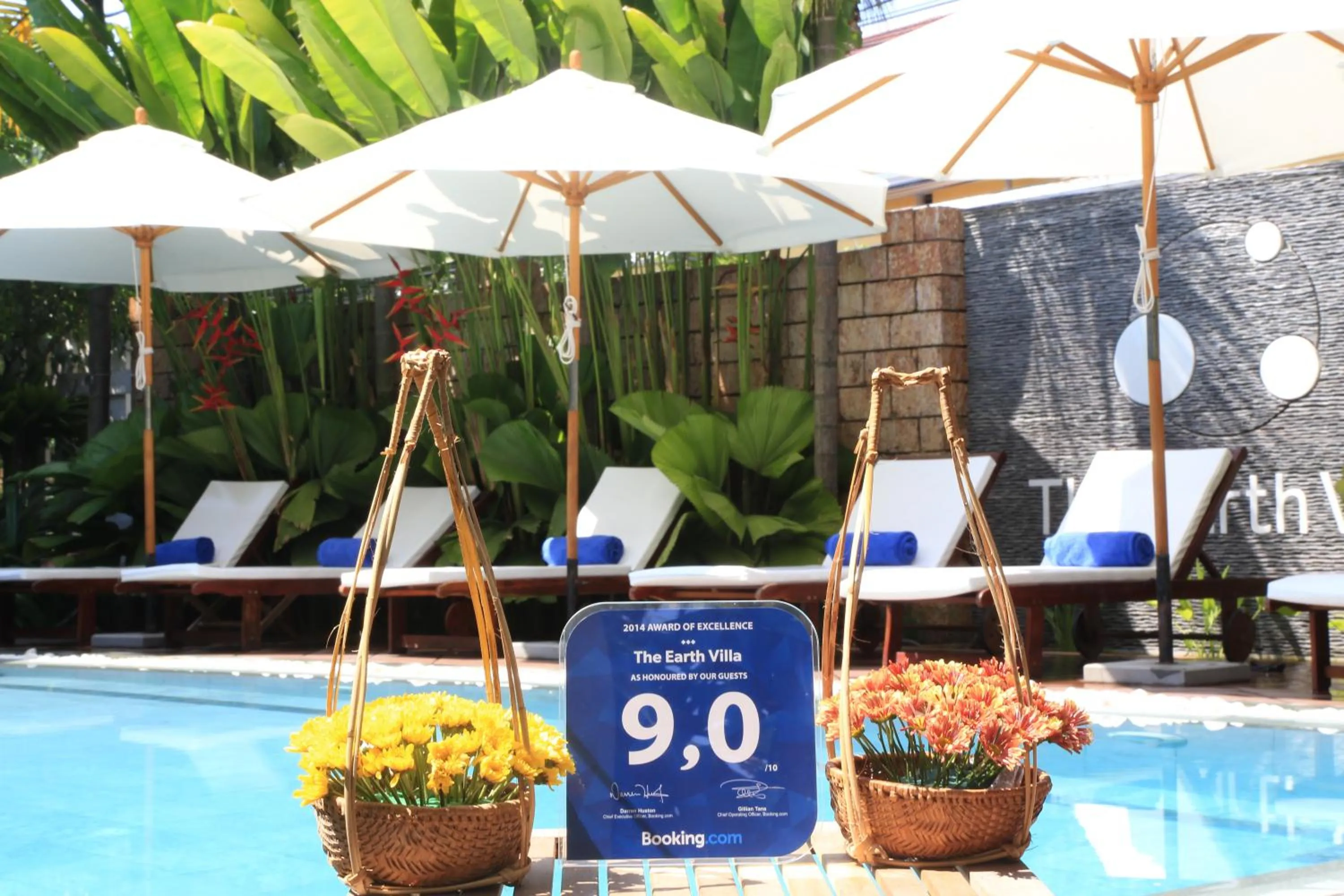 Certificate/Award in The Earth Villa