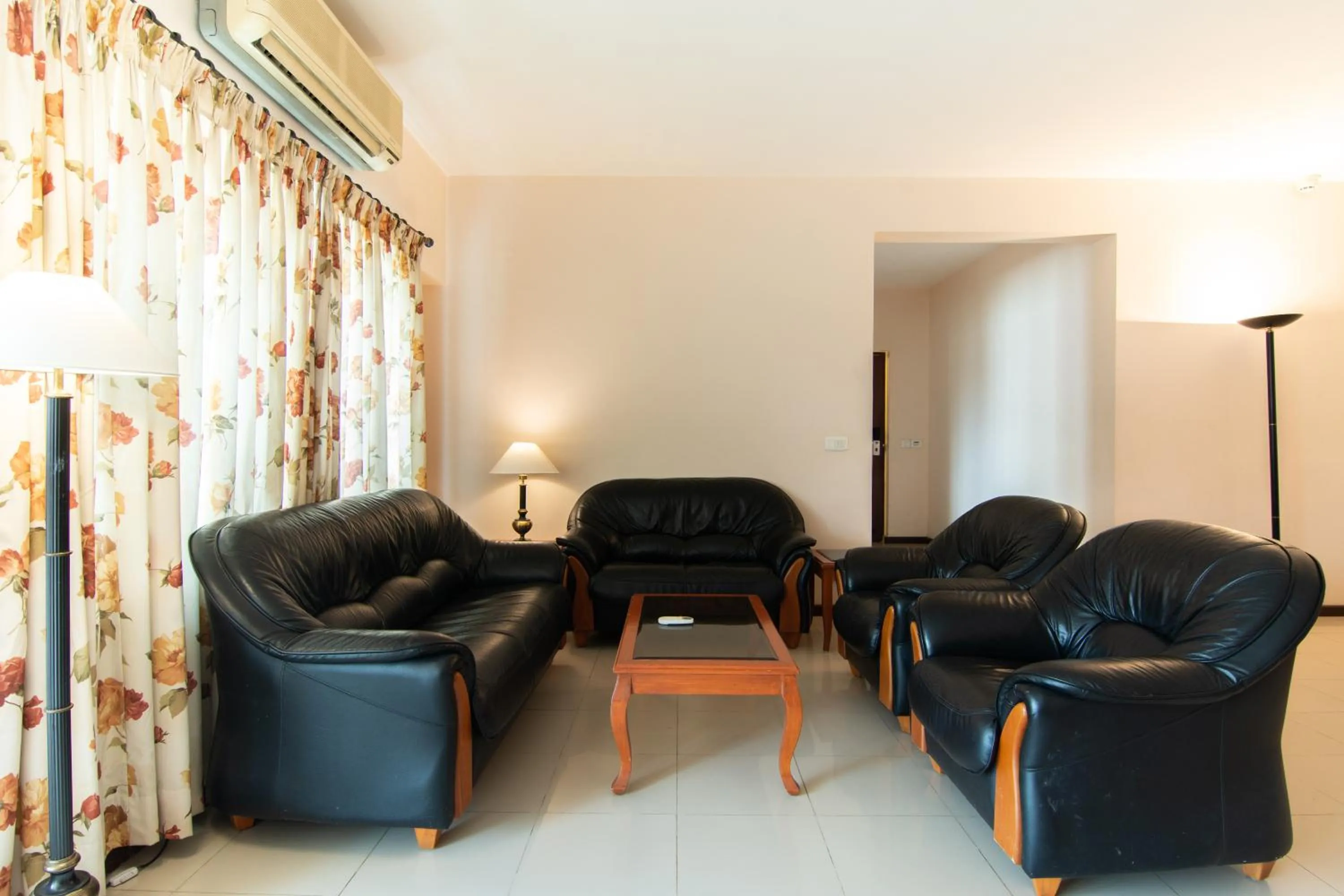 Seating area in Halcyon Hotel Residences Koramangala - Bangalore